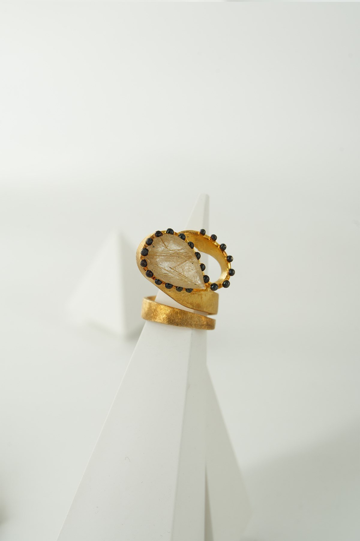 Rutil Quartz Taşlı Gümüş Yüzük 