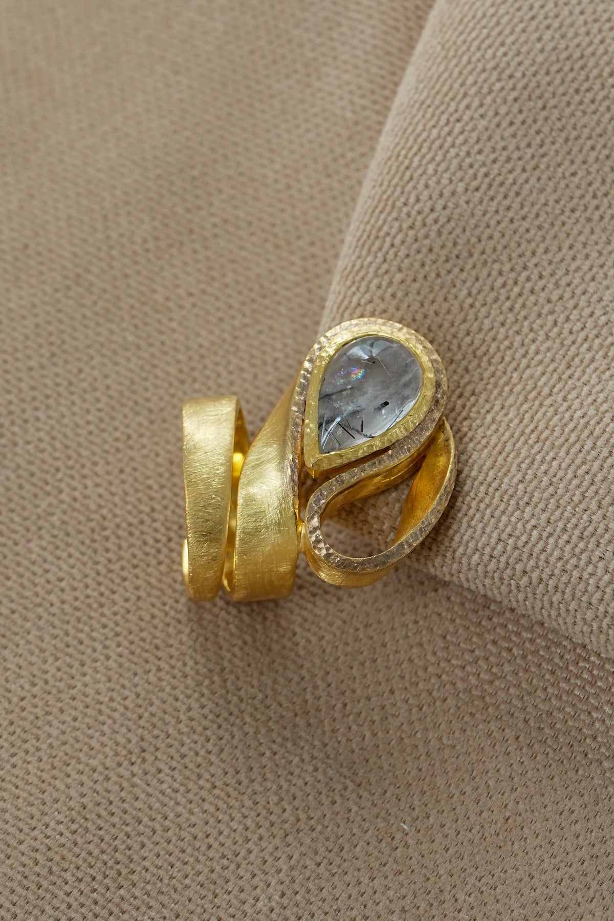 Rutil Quartz Taşlı Gümüş Yüzük 