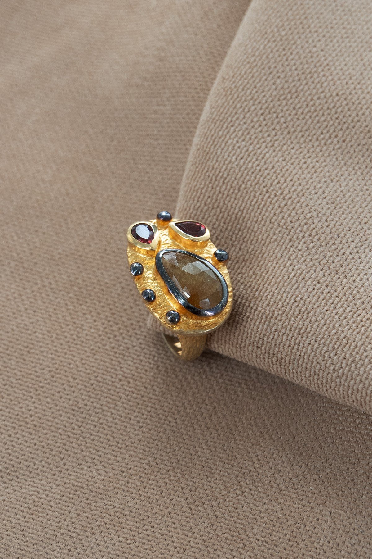 Safir & Garnet Taşlı Gümüş Yüzük