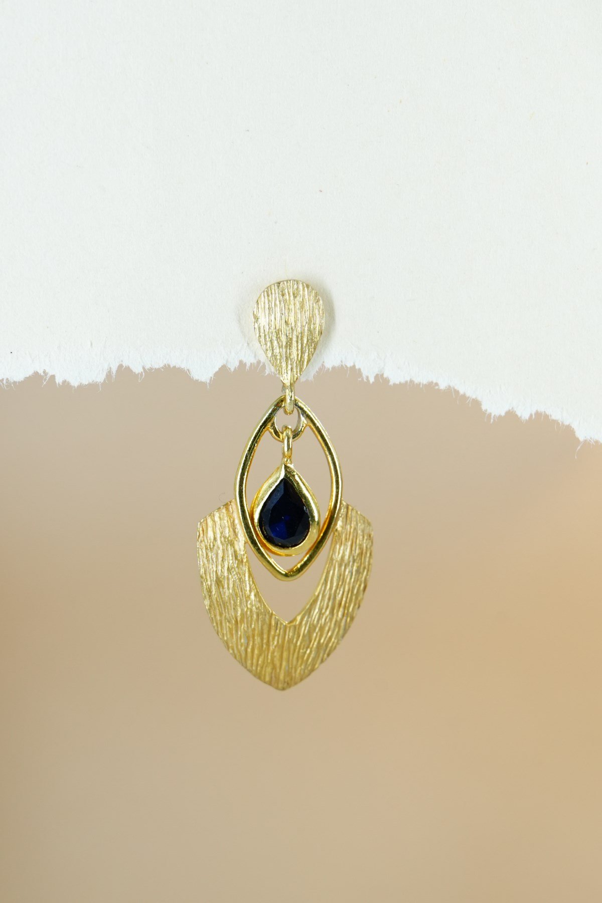 Safir Taşlı Gümüş Küpe