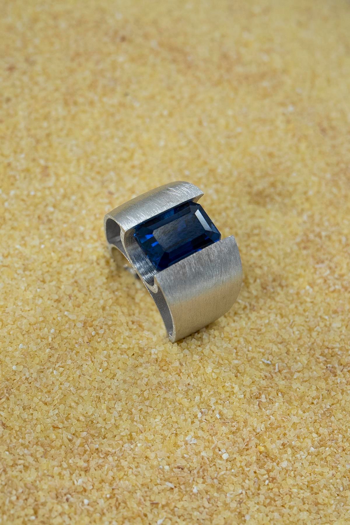 Safir Taşlı Gümüş Yüzük 11.75 Ct 
