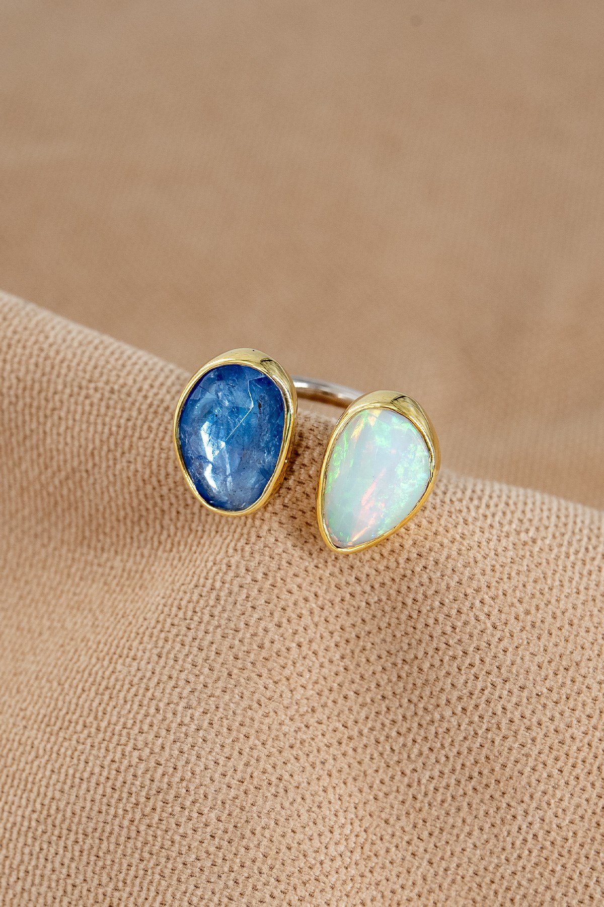 Tanzanit, Opal Taşlı Gümüş Yüzük