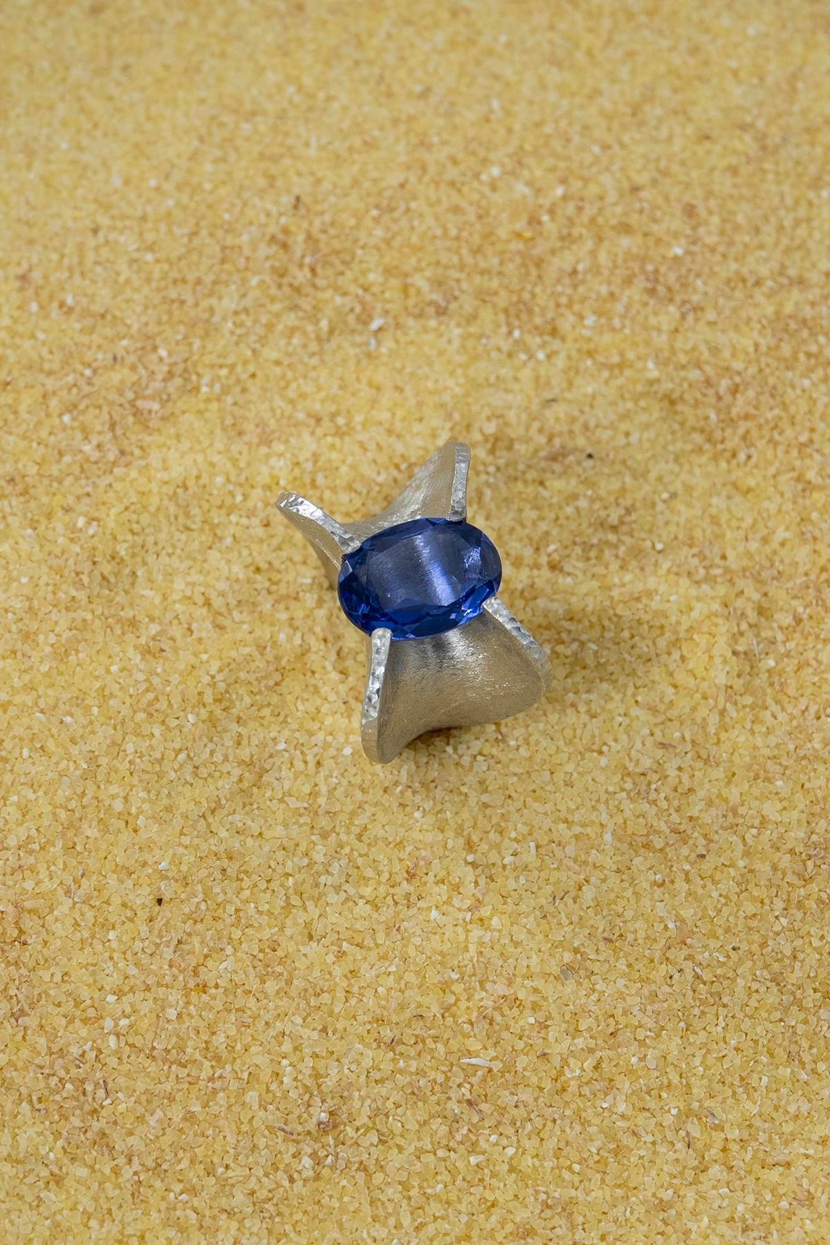 Tanzanit Taşlı Gümüş Yüzük 5.50 ct