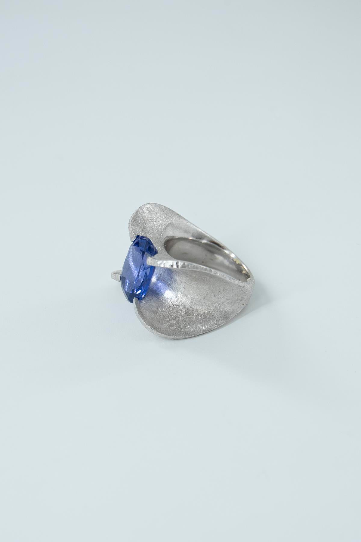 Tanzanit Taşlı Gümüş Yüzük 5.50 ct