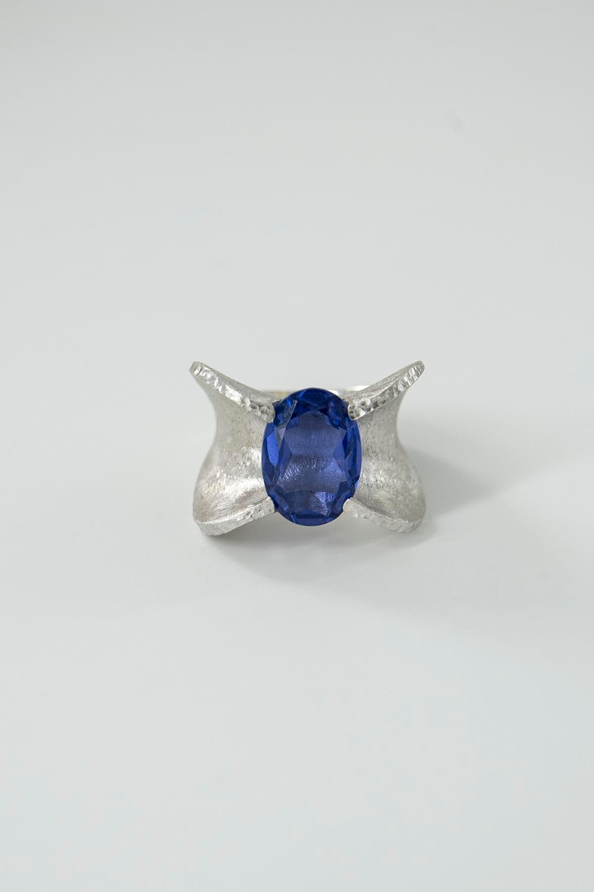 Tanzanit Taşlı Gümüş Yüzük 5.50 ct