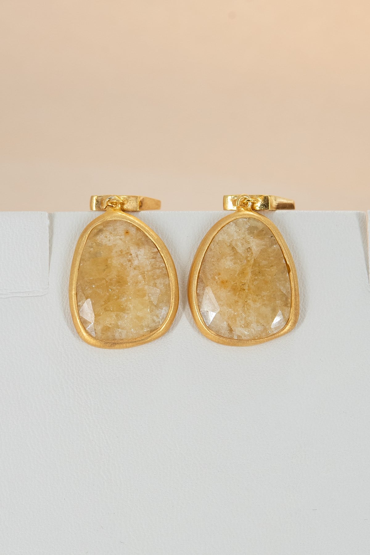 Yellow Safir Taşlı Gümüş Küpe