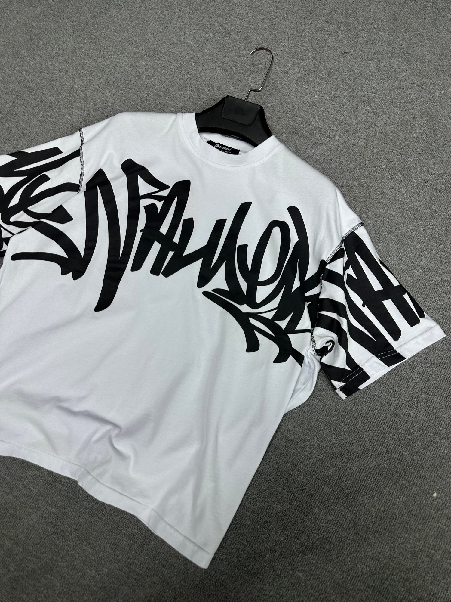 Graffiti Baskı Detaylı T-shirt Beyaz 