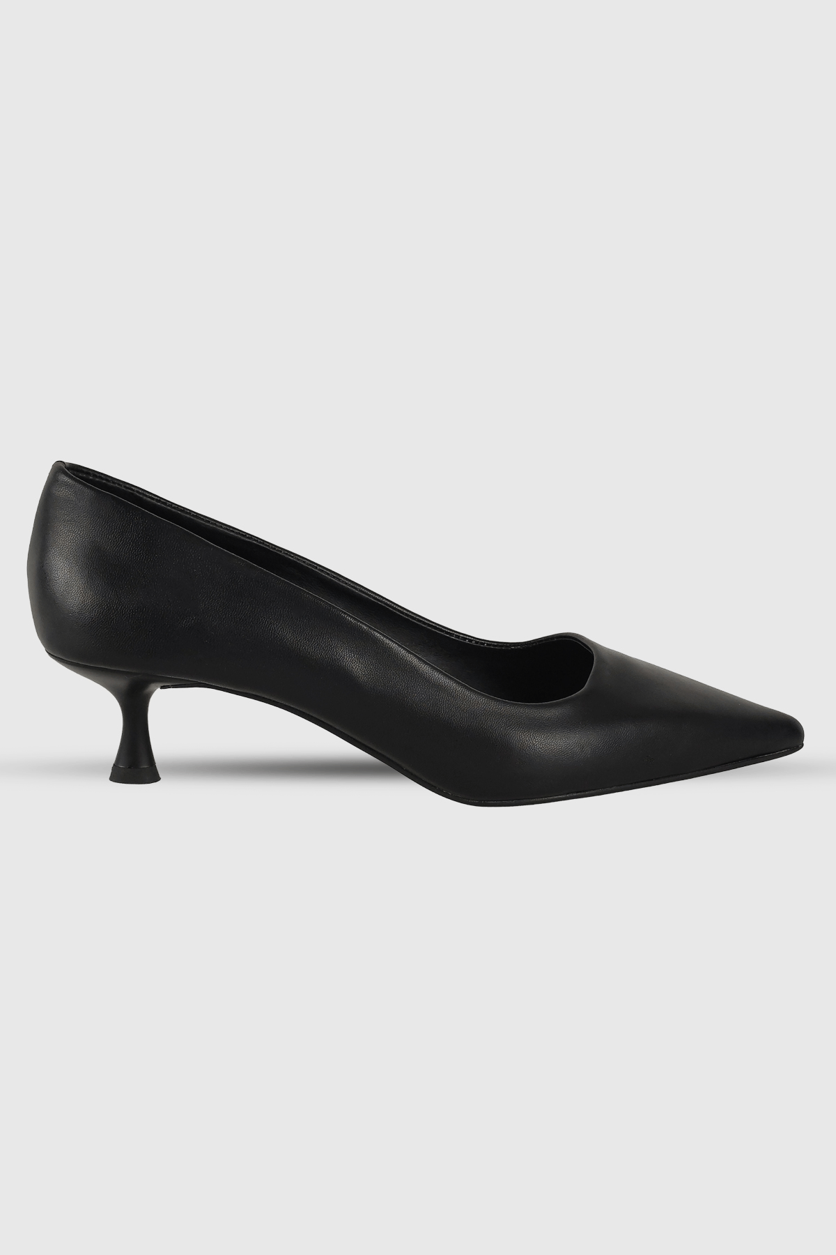 Kelly Siyah Mat Sivri Burun Kadın Stiletto