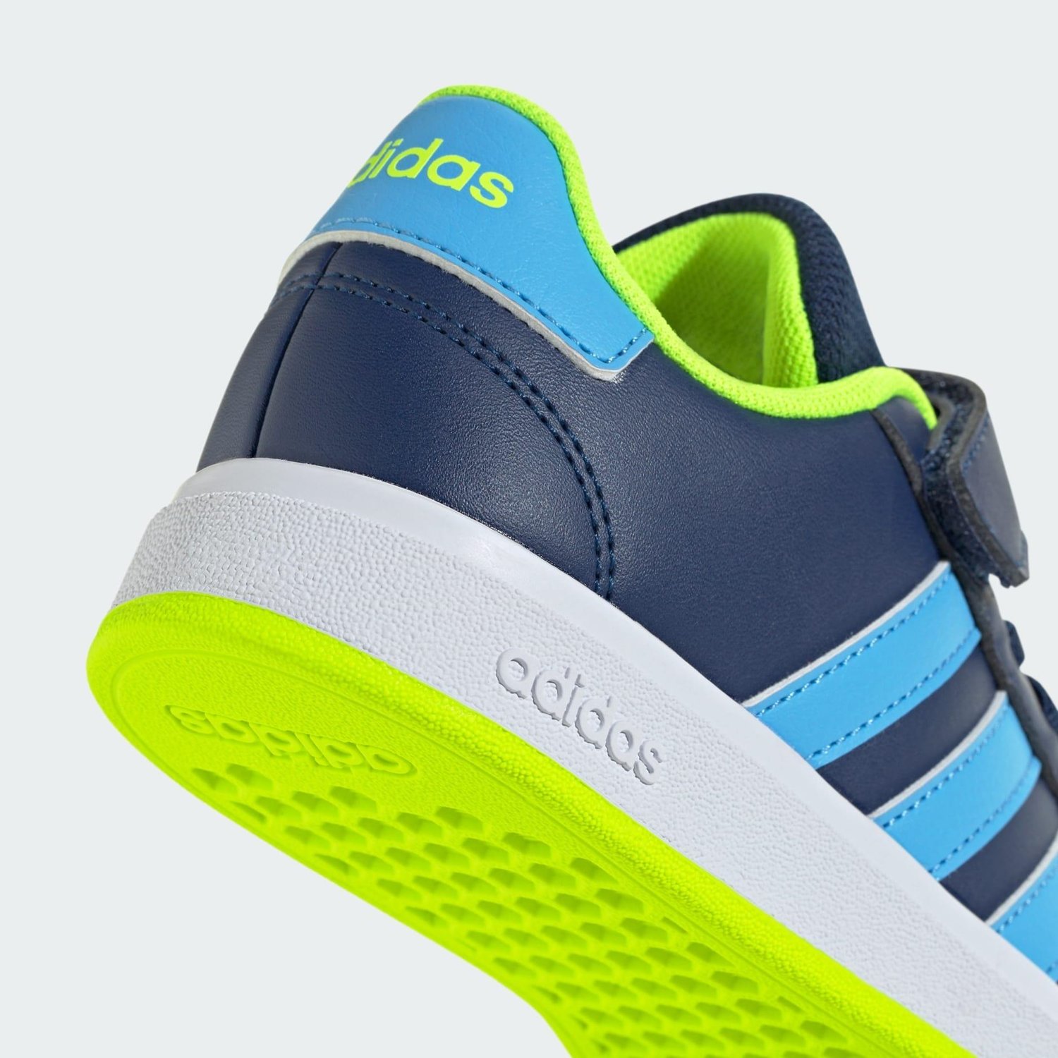 ADİDAS ÇOCUK SPOR AYAKKABI GRAND COURT 2.0 EL IE5994