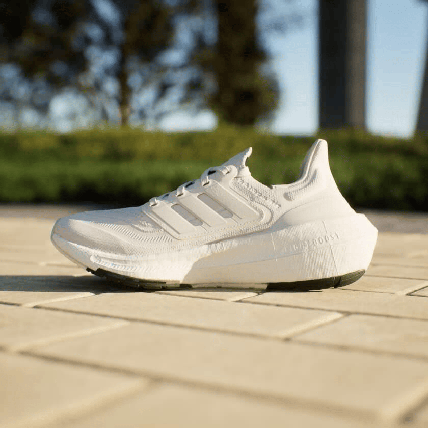 ADİDAS KADIN KOŞU AYAKKABISI ULTRABOOST LIGHT W GY9352