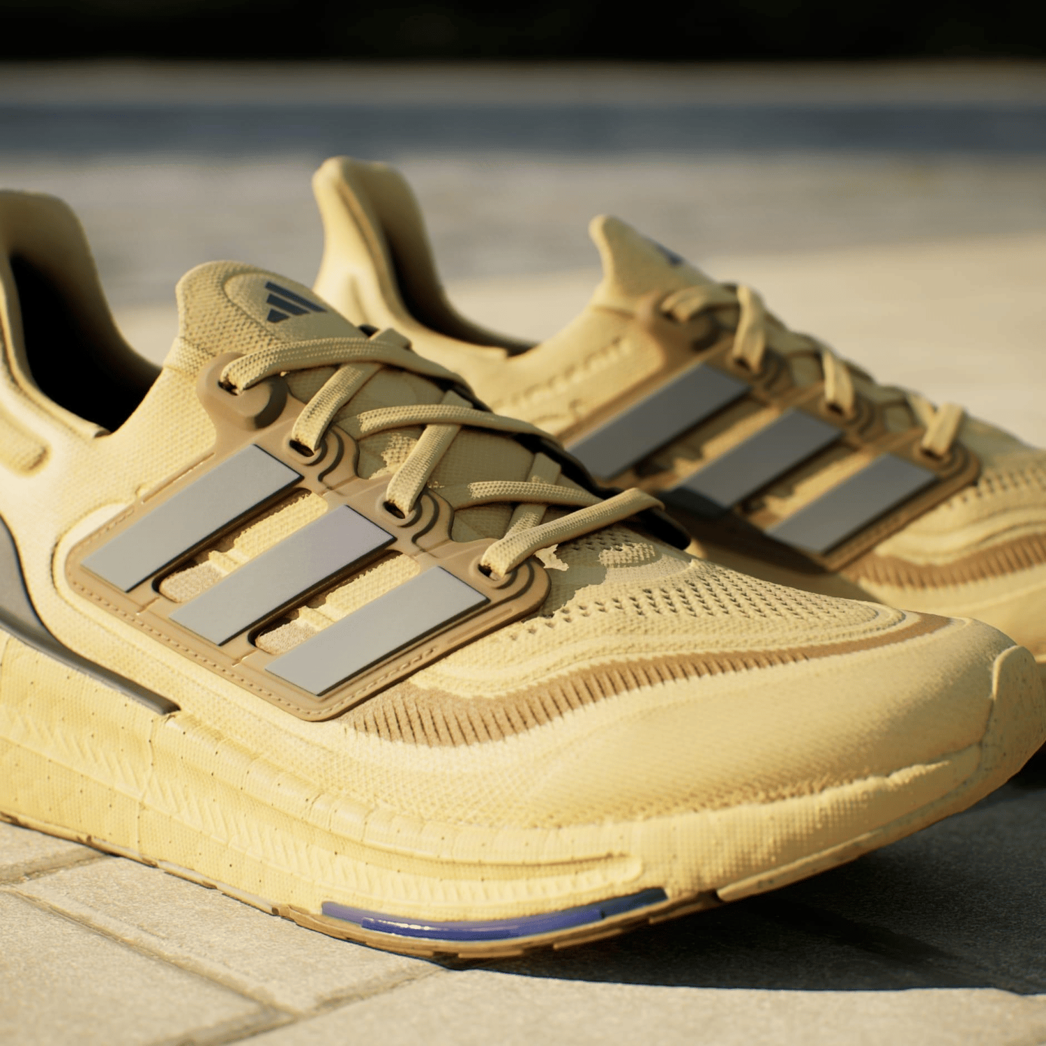 ADİDAS UNISEX KOŞU AYAKKABI ULTRABOOST LIGH T IE3329