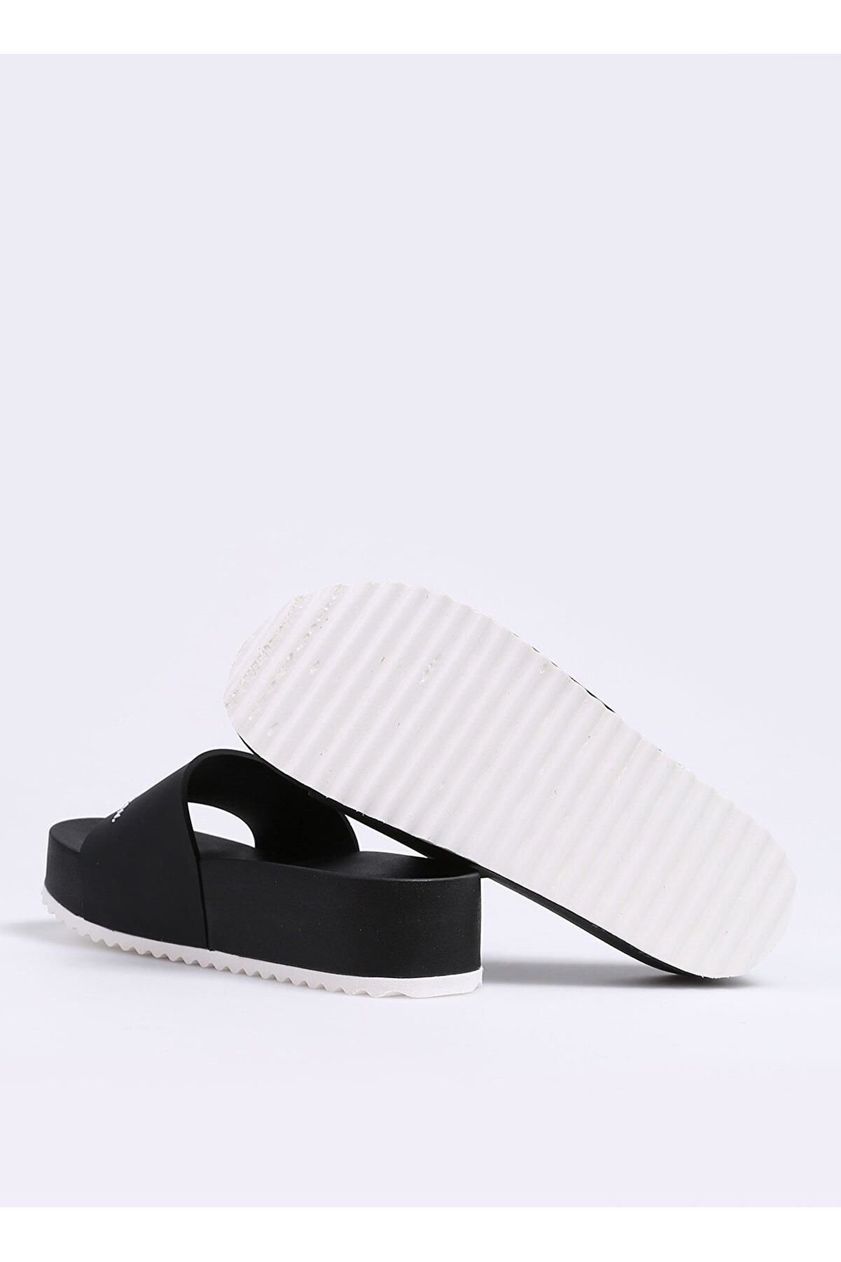 BENETTON KADIN SİYAH SANDALET BN-1211