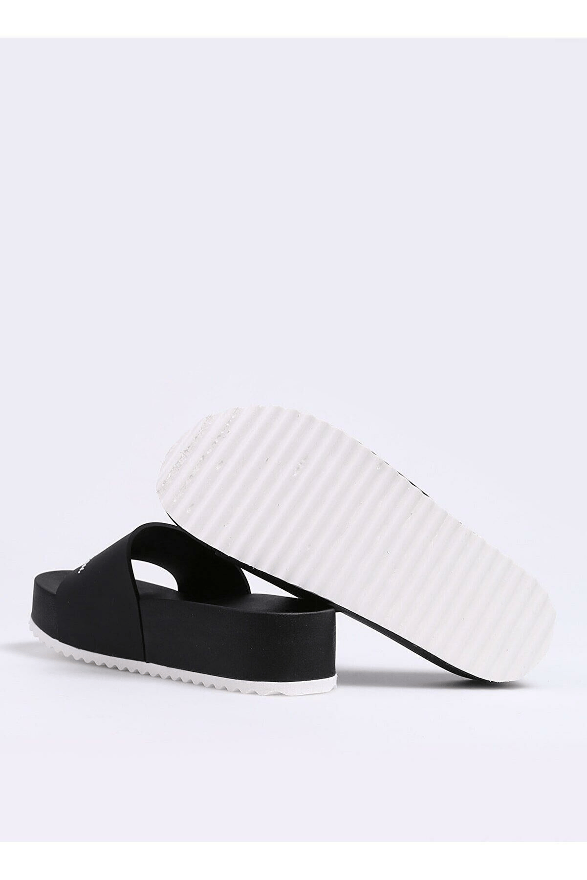BENETTON KADIN SİYAH SANDALET BN-1211