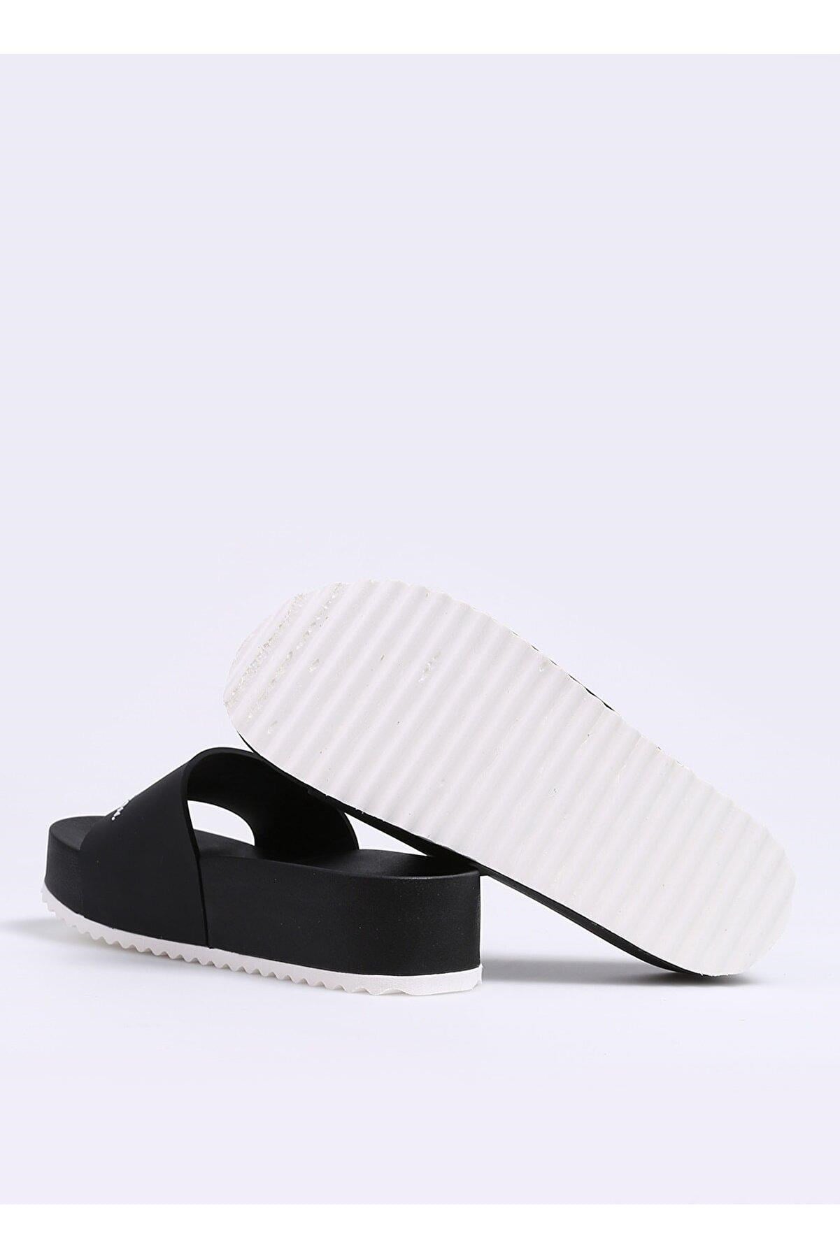 BENETTON KADIN SİYAH SANDALET BN-1211