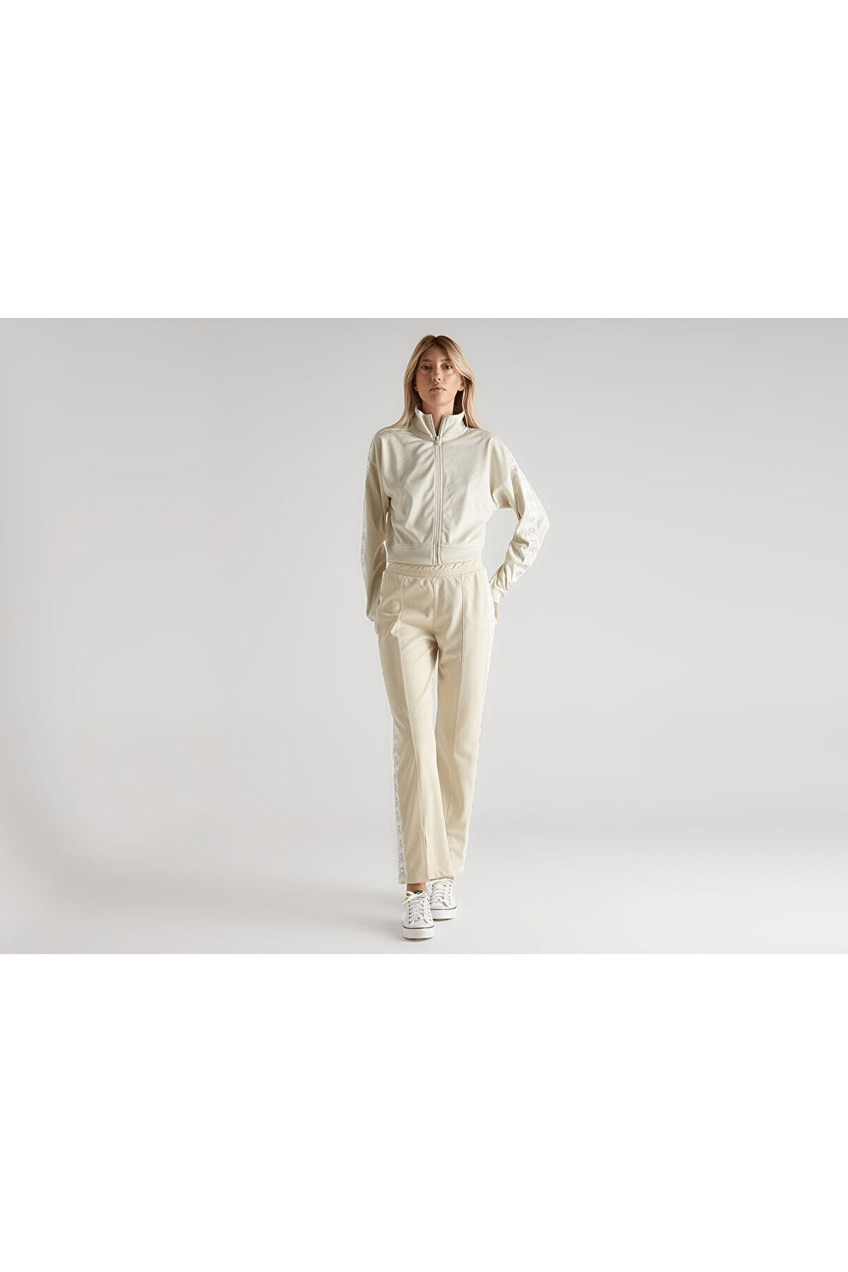 BENETTON KADIN SWEATSHİRT BNT-W20189