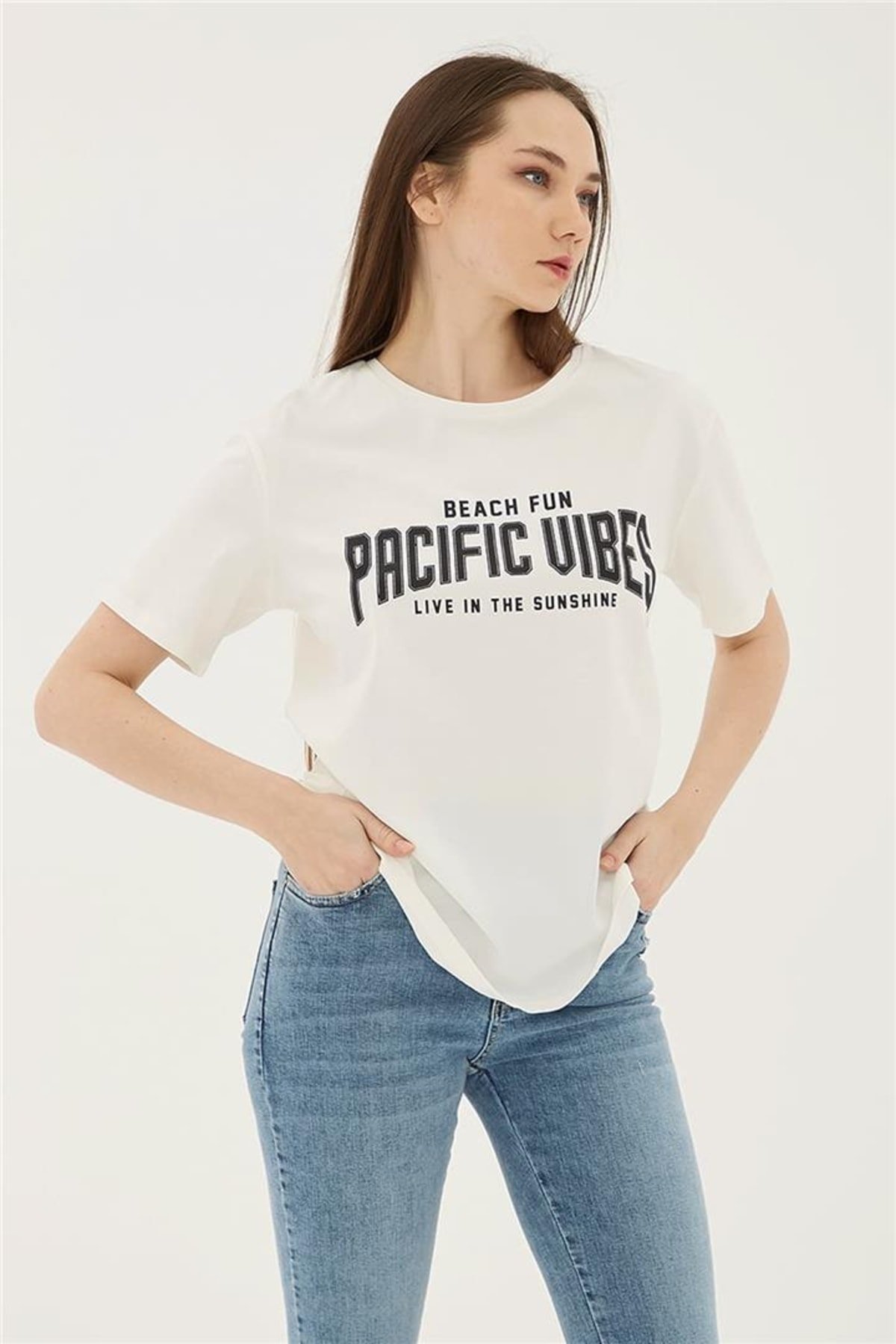 FASHION FRIENDS KADIN BASKILI T-SHİRT 23Y-TST0383K1