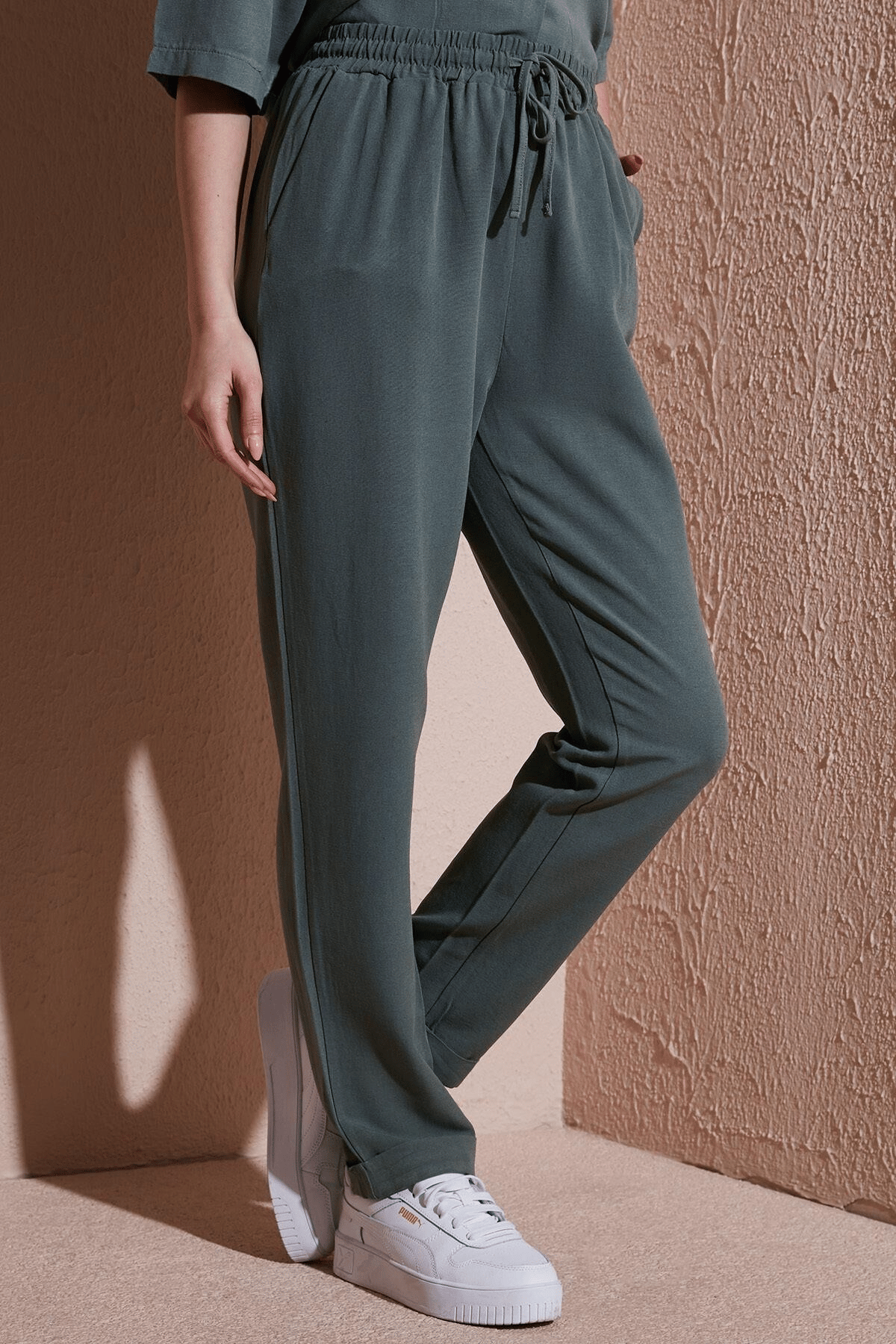 FASHION FRIENDS KADIN BELİ LASTİKLİ PANTOLON 25Y0550K1