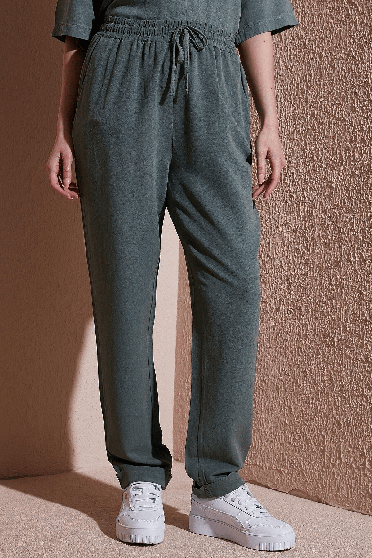 FASHION FRIENDS KADIN BELİ LASTİKLİ PANTOLON 25Y0550K1