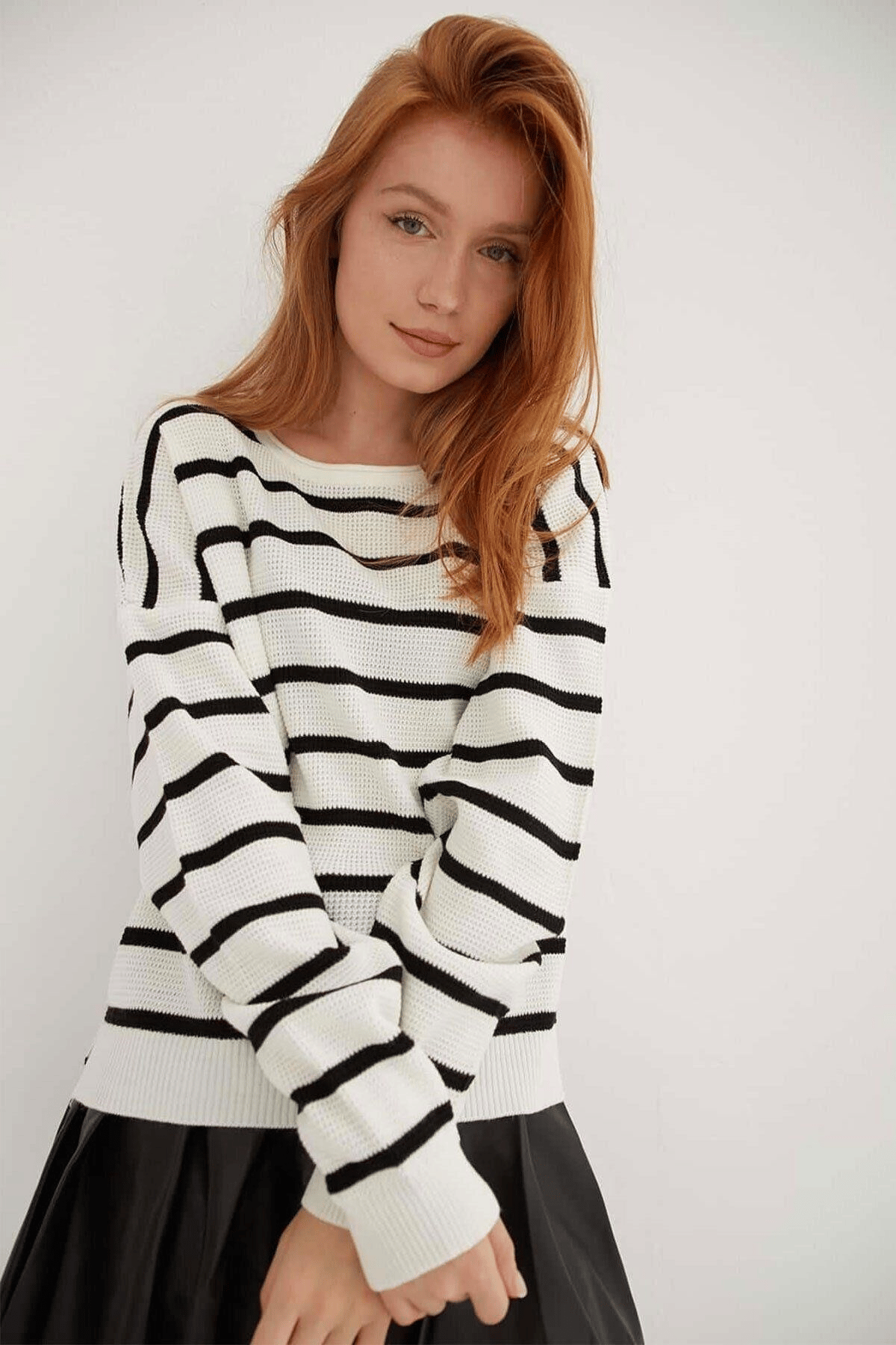 FASHION FRIENDS KADIN ÇİZGİLİ KAZAK 24K0477K1