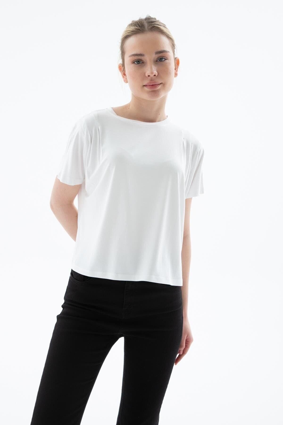 FASHION FRIENDS KADIN DÖKÜMLÜ CROP BLUZ 25Y0512K1
