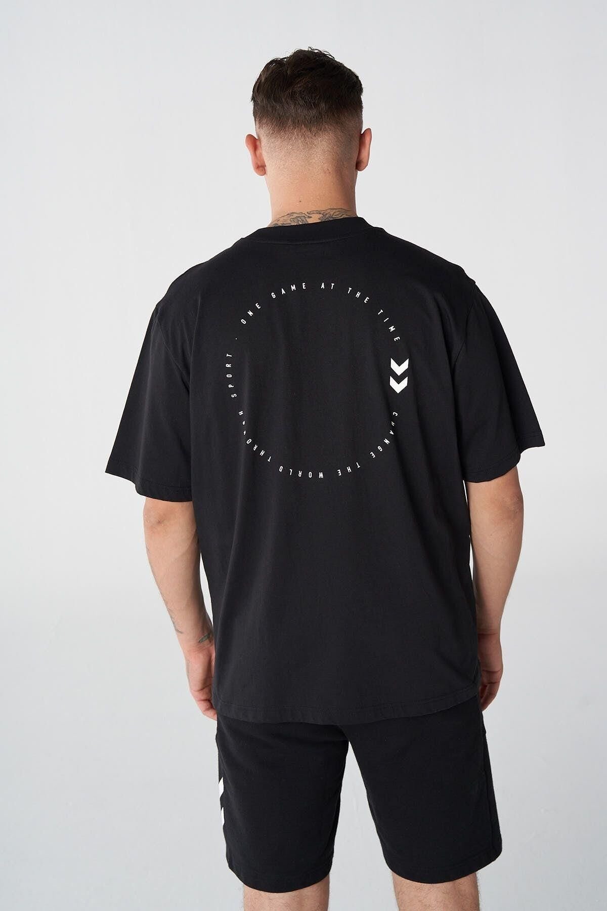 HUMMEL ERKEK KISA KOL T-SHIRT HMLSEAN OVERSIZE T-SHIRT S/S 911856
