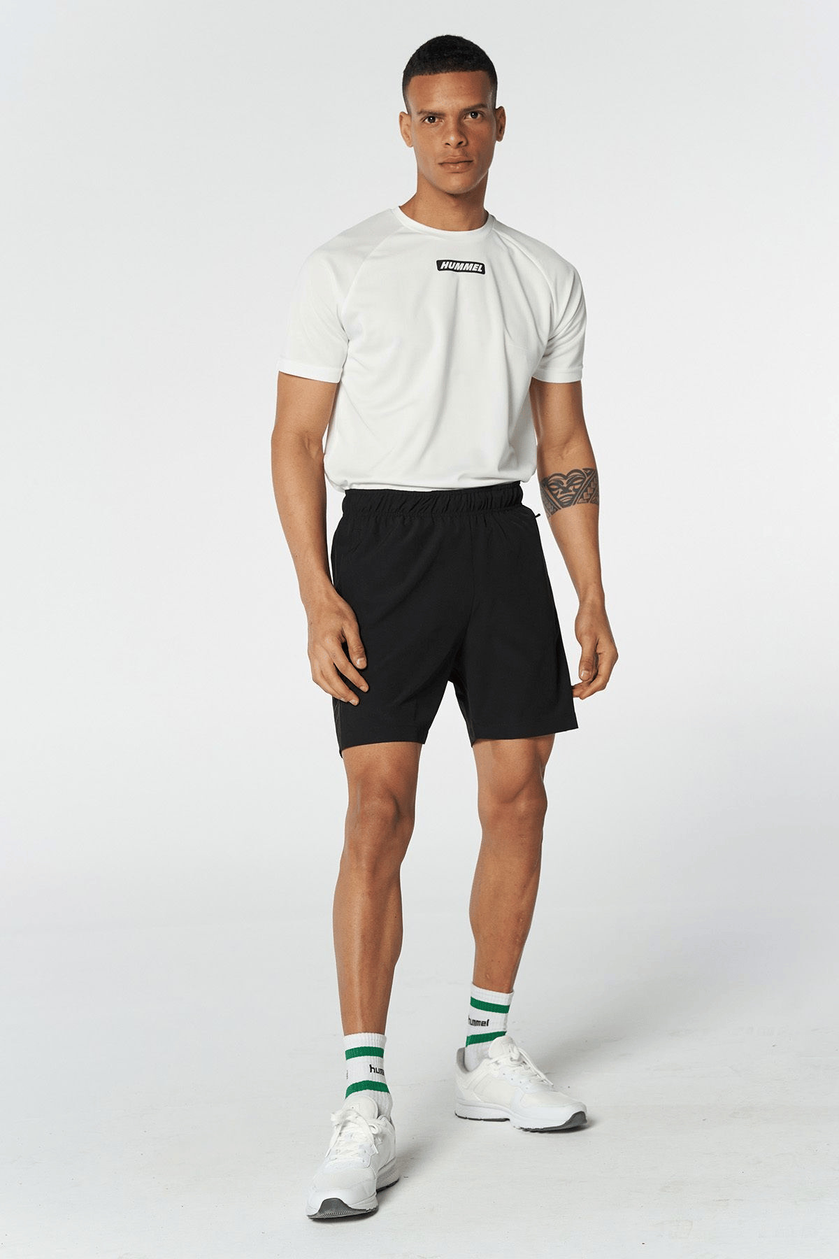 HUMMEL ERKEK ŞORT hmlT-TE BASE WOVEN SHORTS 931767