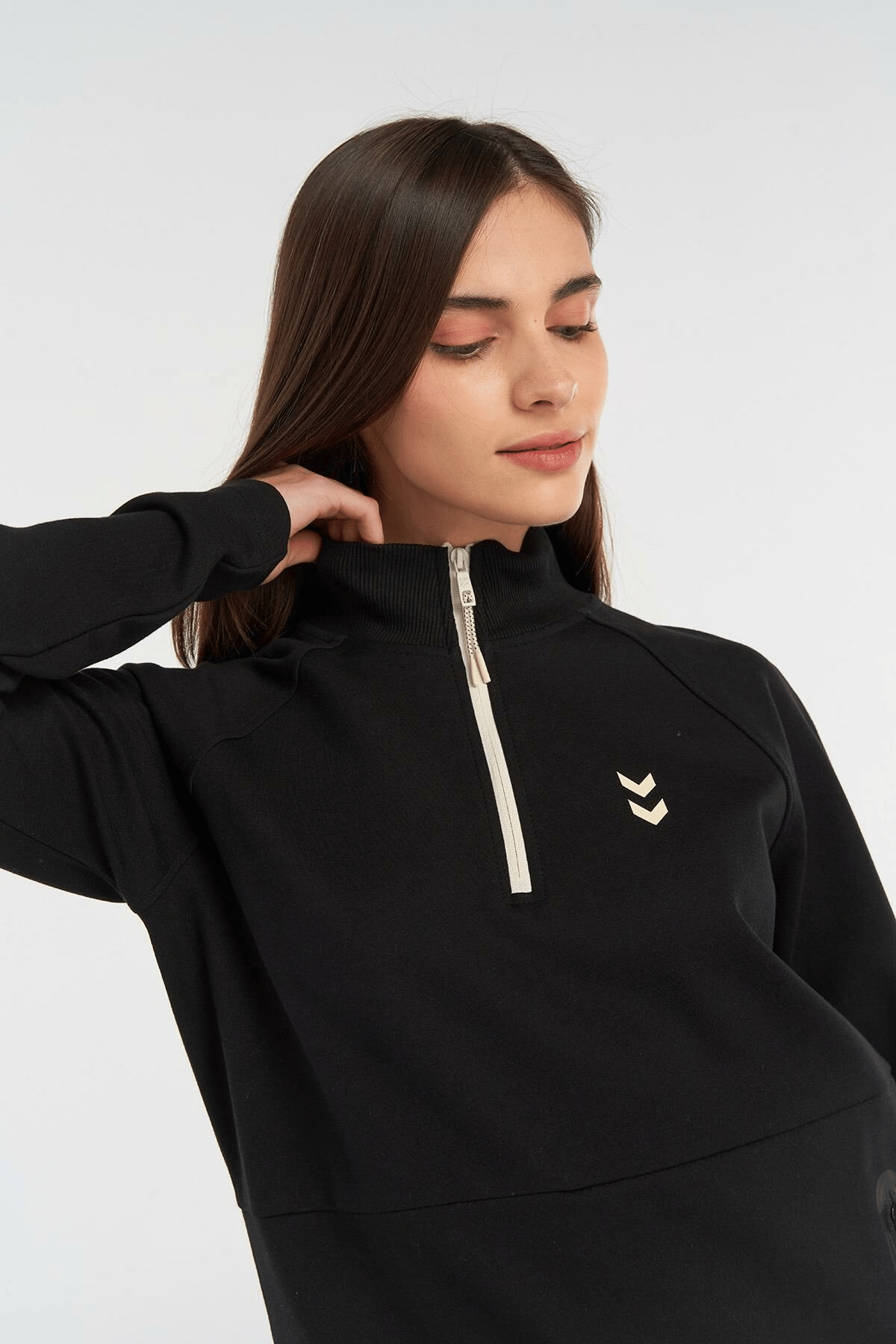 HUMMEL KADIN FERMUARLI SWEATSHIRT FUYU ZIP NECK SWEATSHIRT 921960