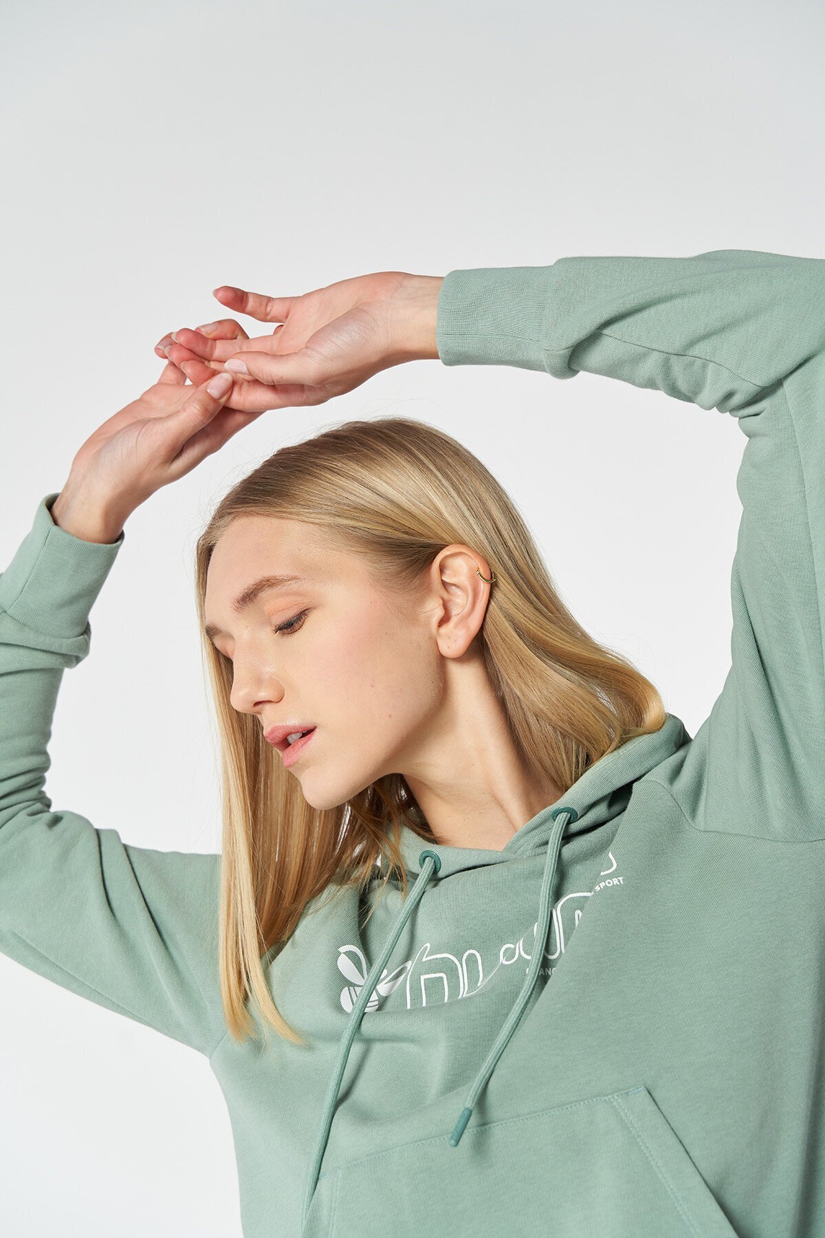 HUMMEL KADIN HOODIE hmlT-NONI 2.0 HOODIE 921559