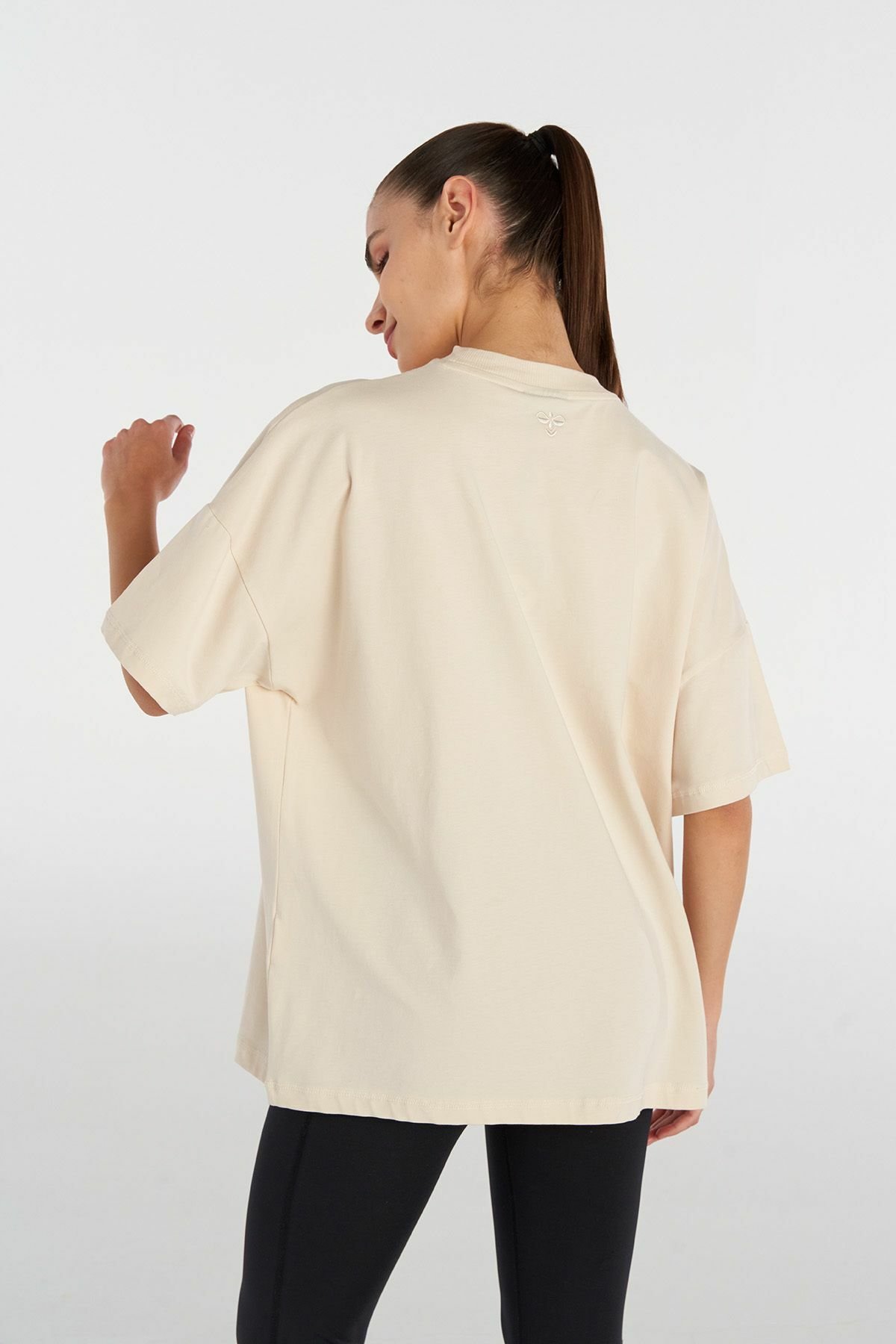 HUMMEL KADIN KISA KOL T-SHIRT ANET OVERSIZE T-SHIRT S/S 911920