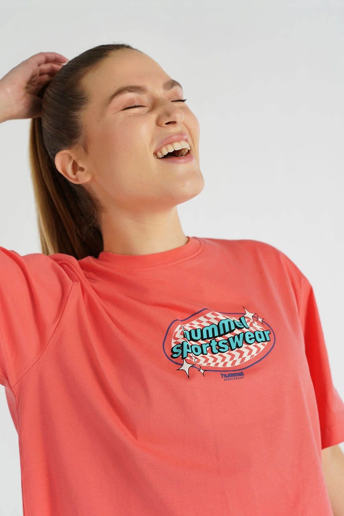 HUMMEL KADIN KISA KOL T-SHIRT HMLPATEZ OVERSIZE T-SHIRT S/S 912150