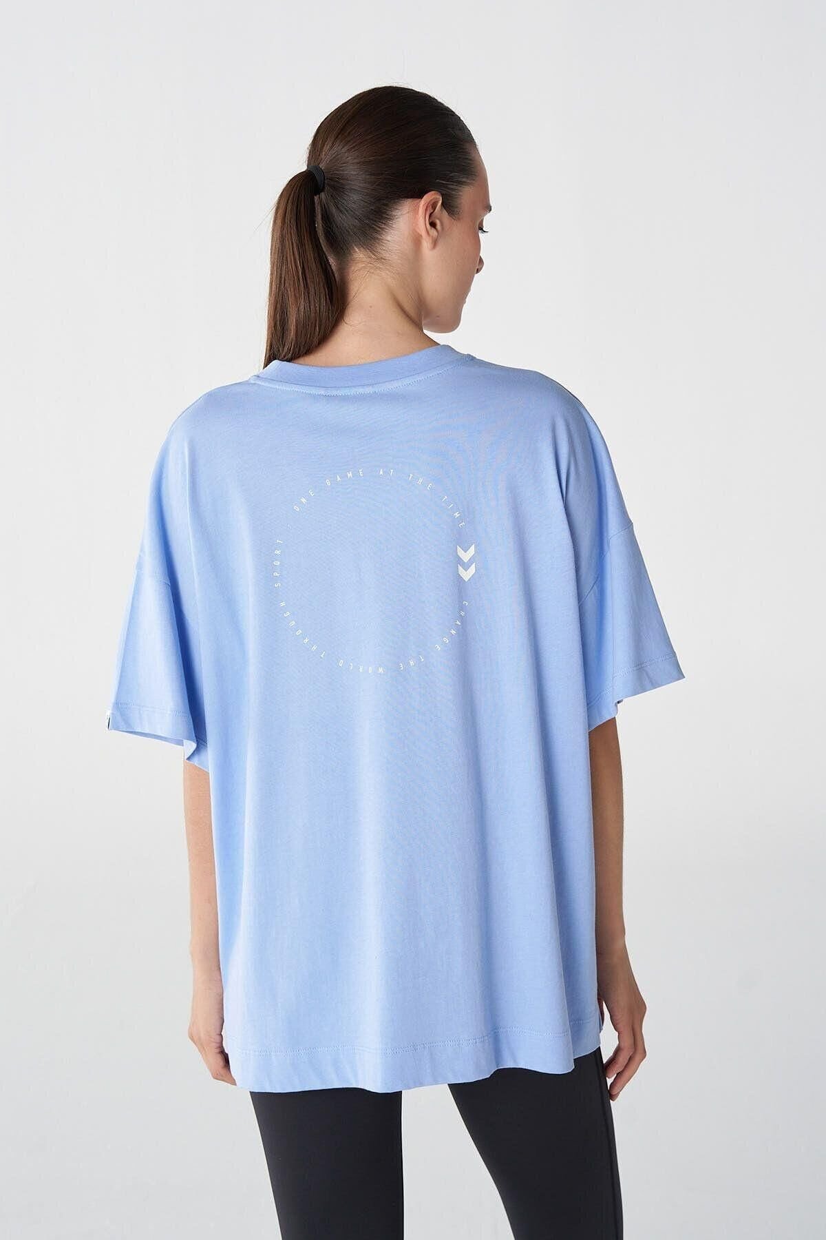 HUMMEL KADIN KISA KOL T-SHIRT HMLSHURA OVERSIZET-SHIRT S/S 911858