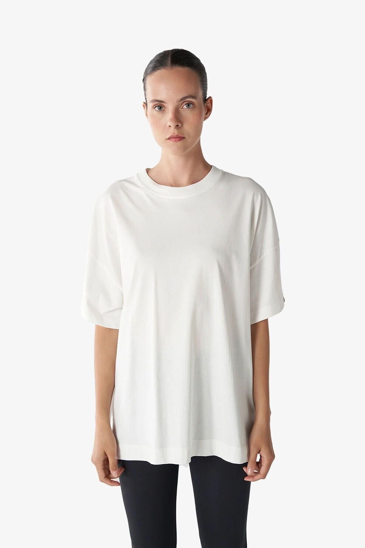 HUMMEL KADIN KISA KOL T-SHIRT HMLSHURA OVERSIZET-SHIRT S/S 911858