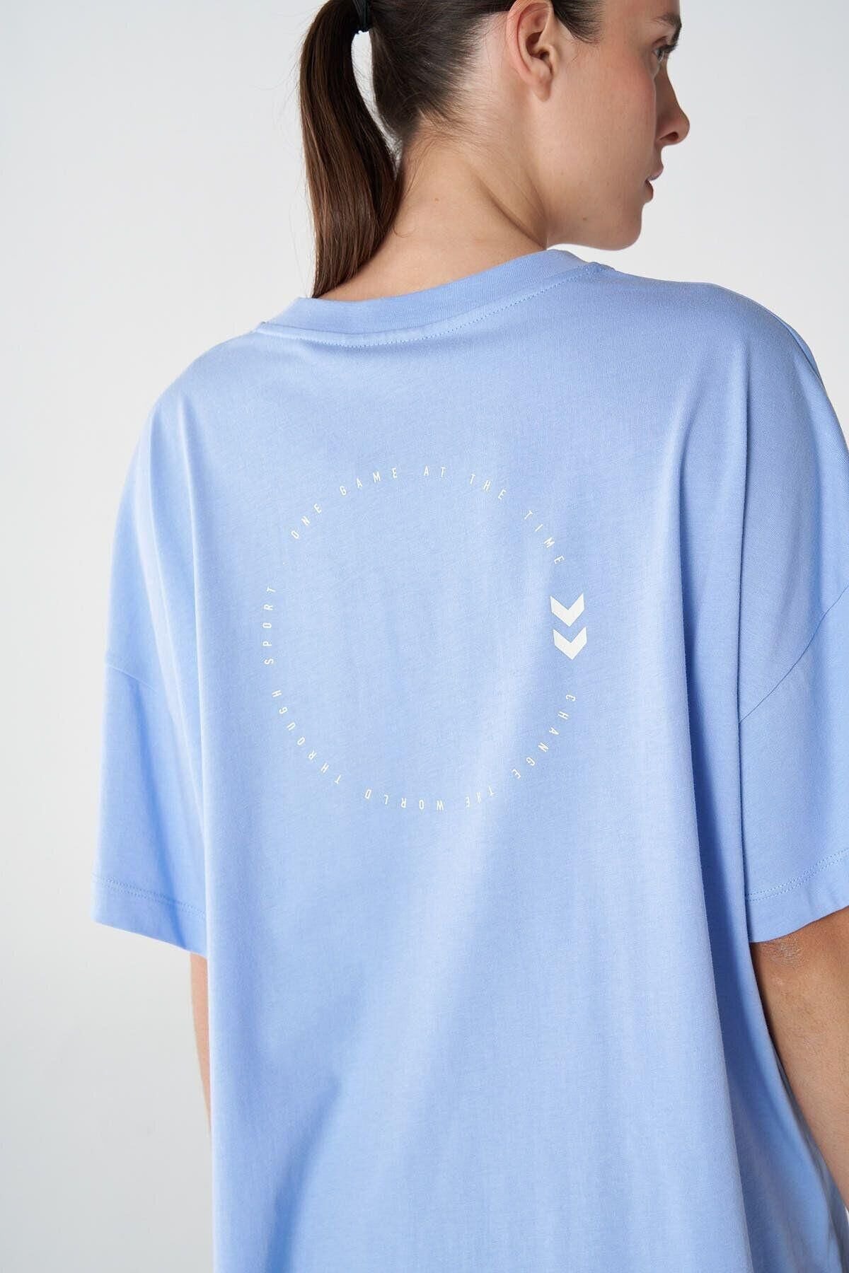 HUMMEL KADIN KISA KOL T-SHIRT HMLSHURA OVERSIZET-SHIRT S/S 911858