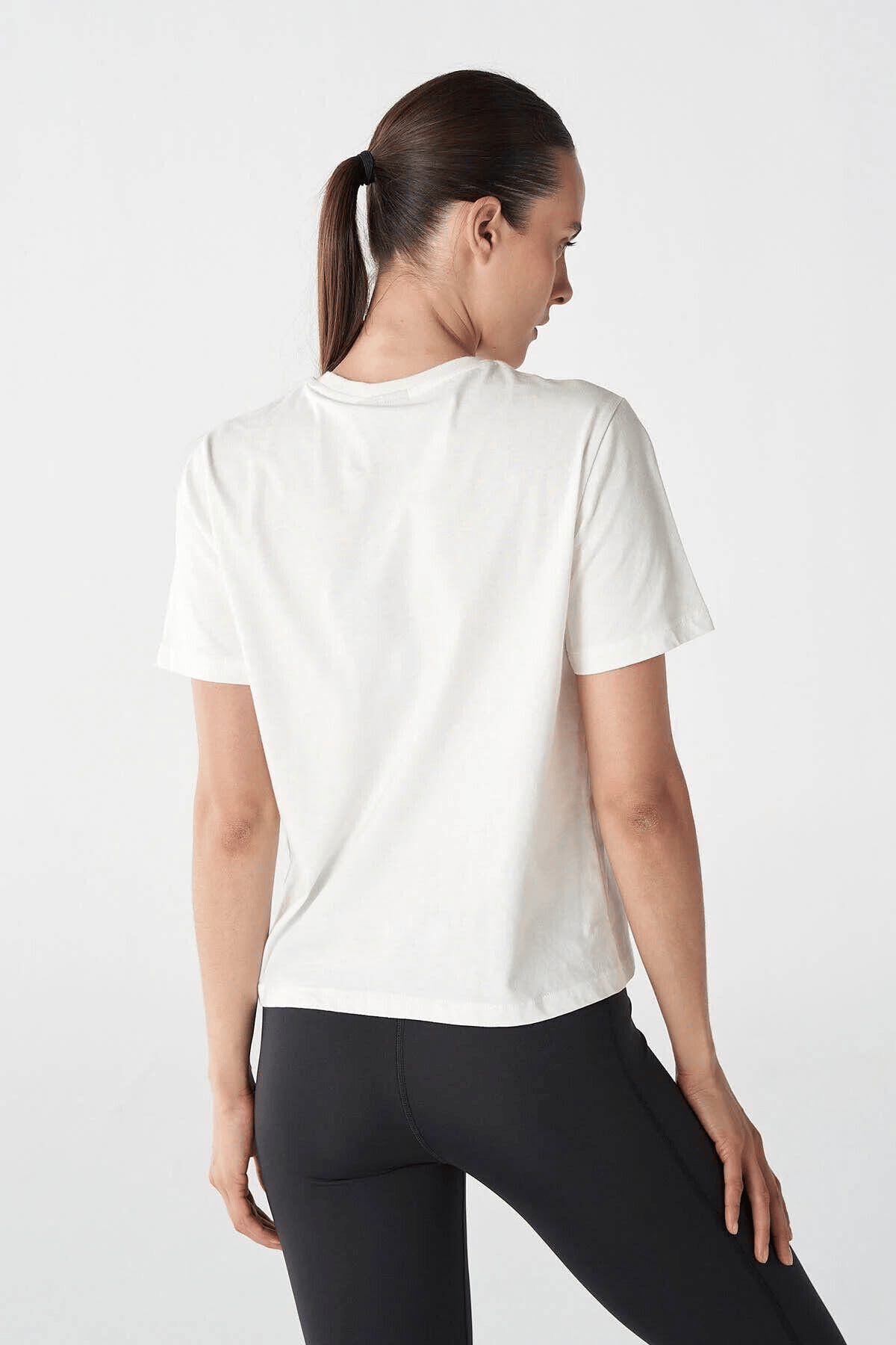 HUMMEL KADIN KISA KOL T-SHIRT hmlT-IC ICONA REGULAR T-SHIRT 911867
