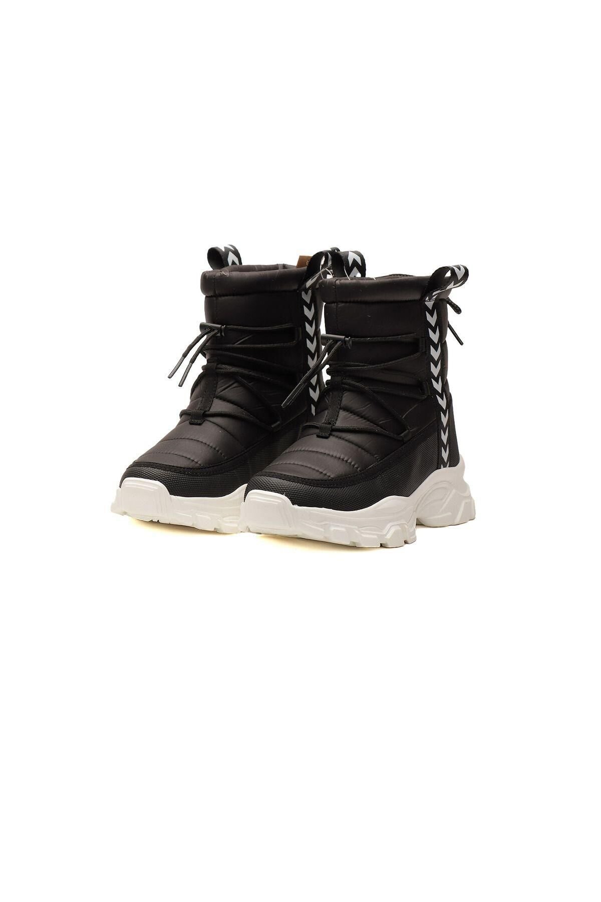 HUMMEL KADIN OUTDOOR HML HERMOSA 900399