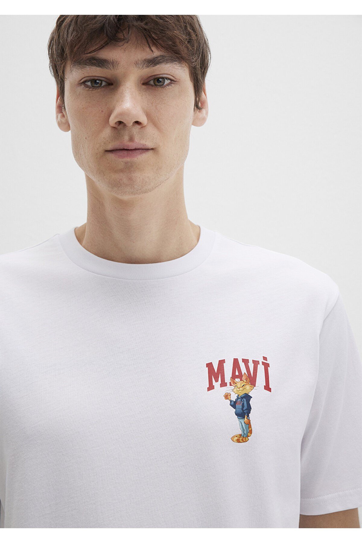 MAVİ ERKEK MAVİ BASKILI TİŞÖRT BEYAZ 0612861-620