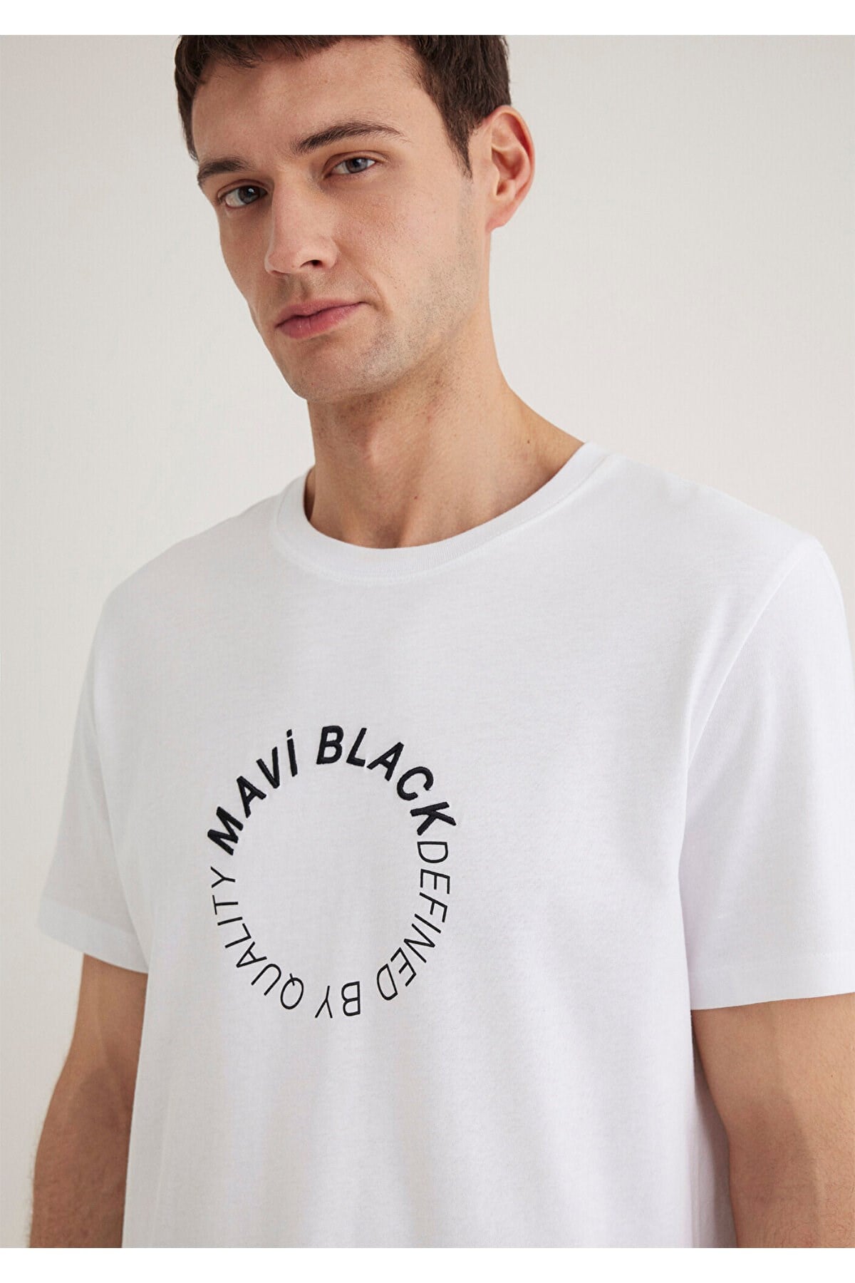 MAVİ ERKEK MAVİ BLACK TİŞÖRT Beyaz 0612406-620