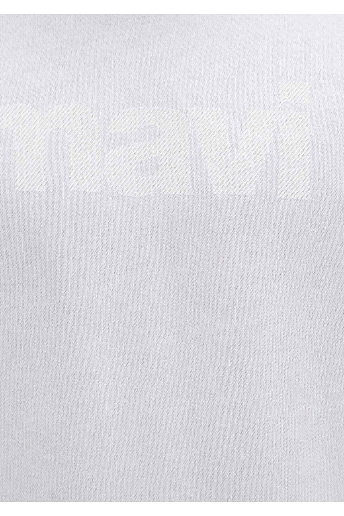 MAVİ ERKEK MAVİ LOGO TİŞÖRT Beyaz 0611807-620