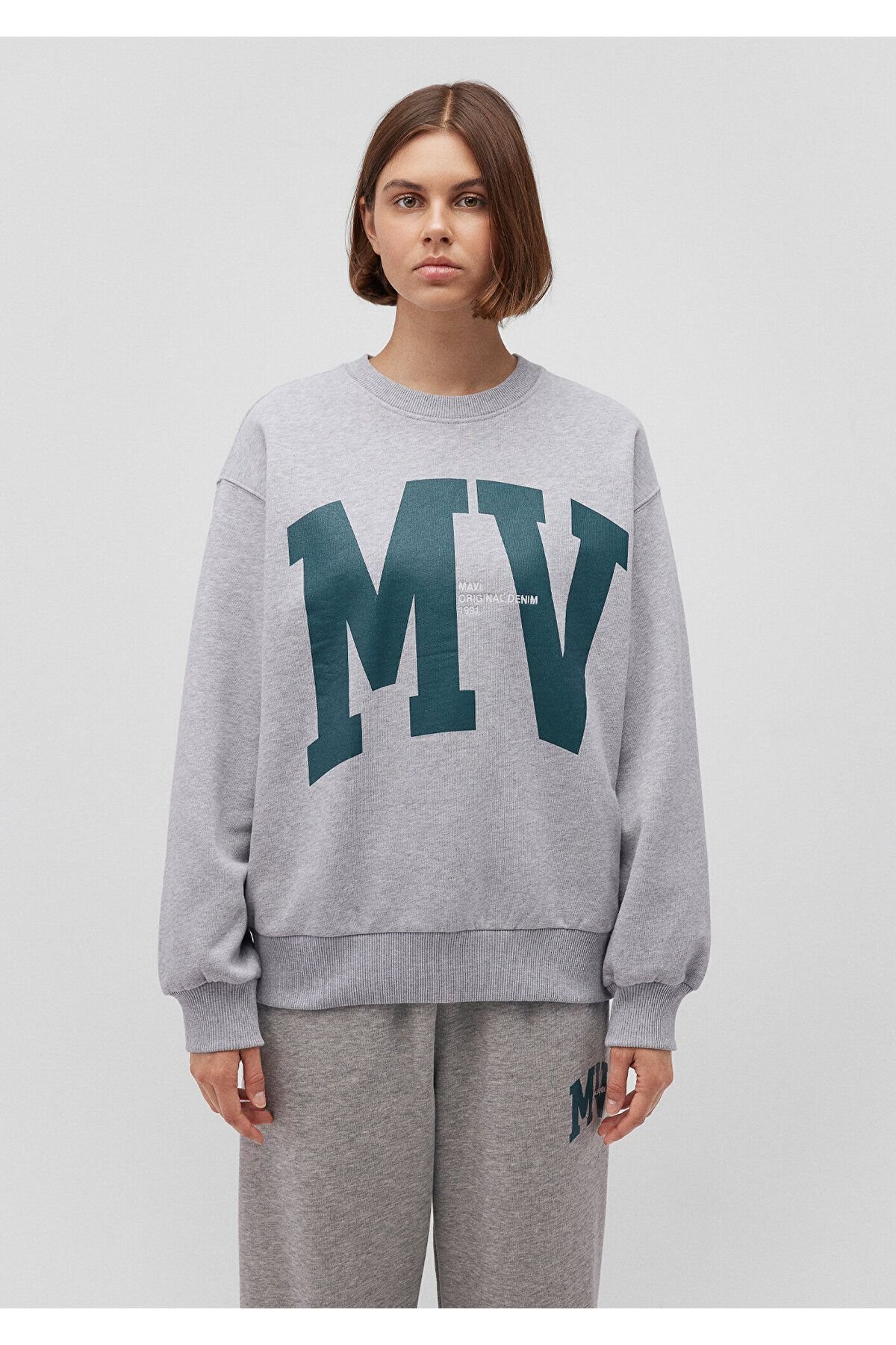 MAVİ KADIN BISIKLET YAKA LOGO SWEATSHIRT  Açık Gri 1S10147-80196