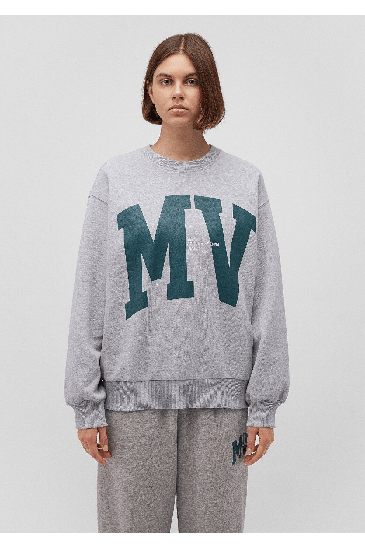 MAVİ KADIN BISIKLET YAKA LOGO SWEATSHIRT  Açık Gri 1S10147-80196