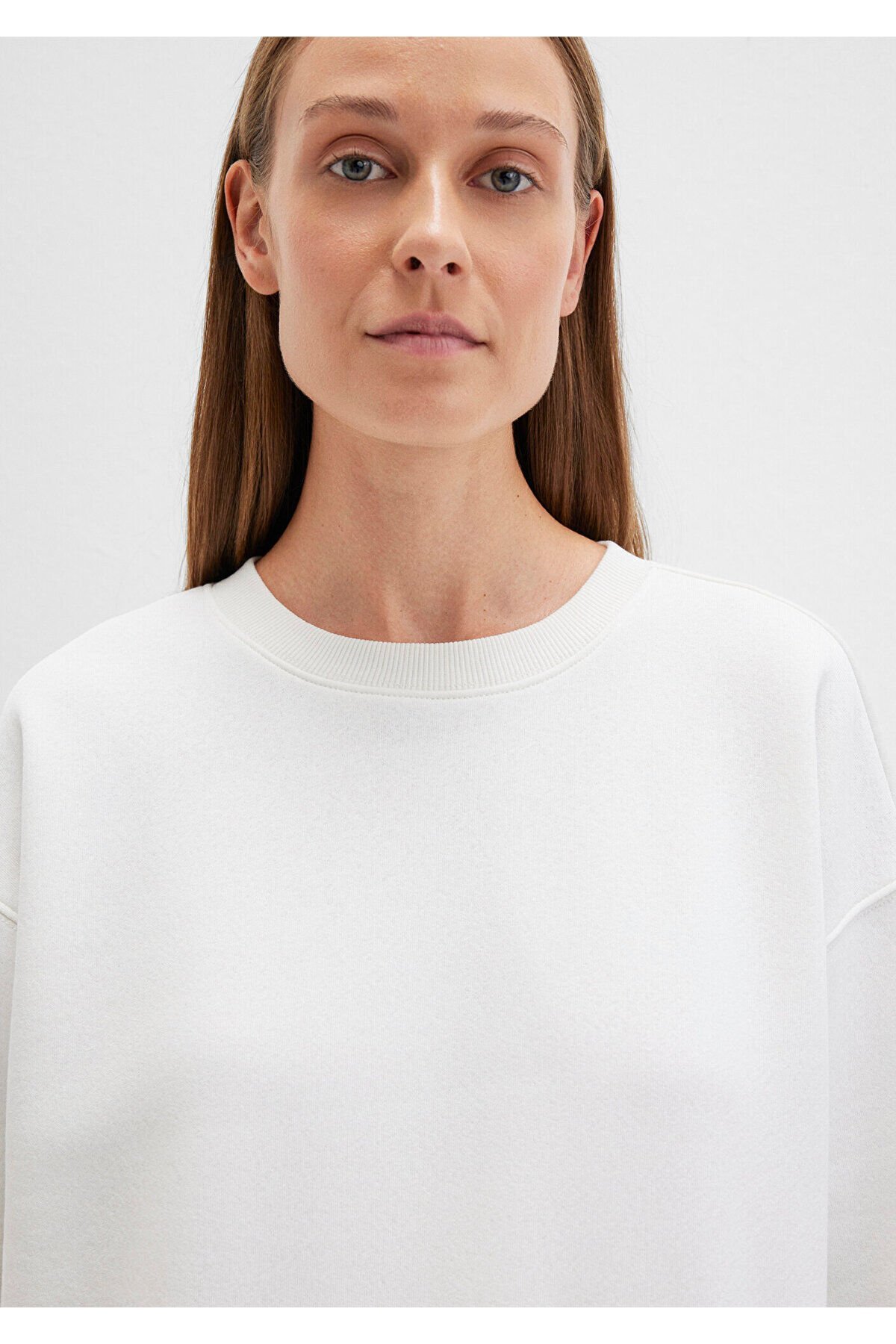 MAVİ KADIN BİSİKLET YAKA SWEATSHIRT Kırık Beyaz 1610198-70057