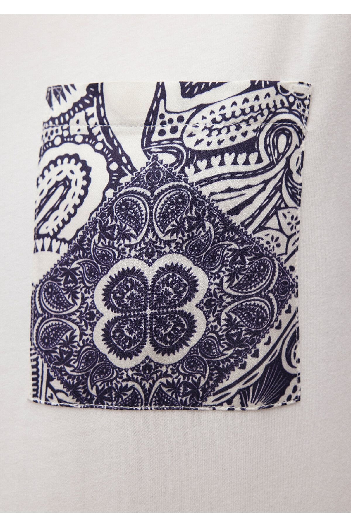 MAVİ KADIN BİSİKLET YAKA TİŞÖRT Kırık Beyaz 1612685-70057