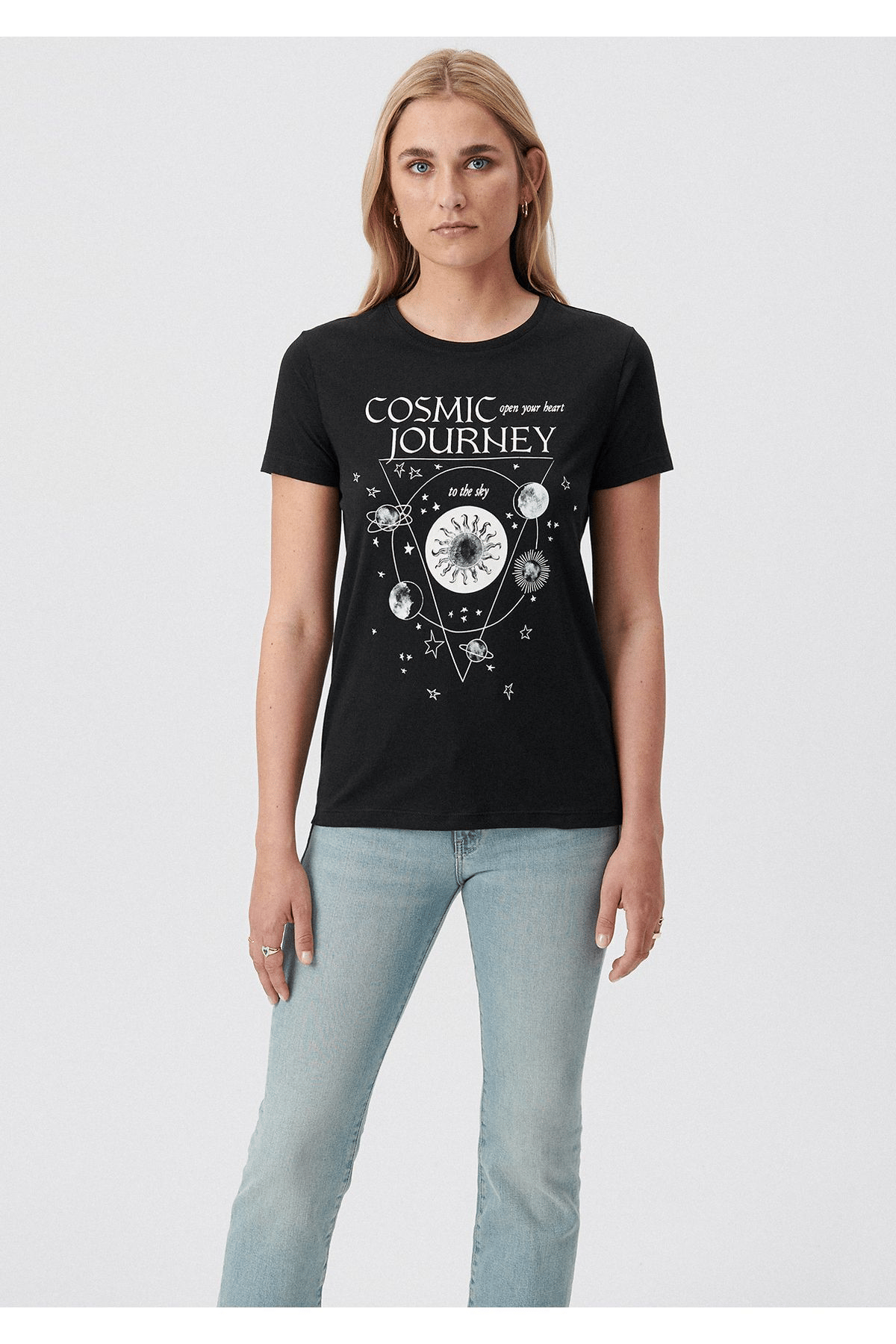MAVİ KADIN COSMIC JOURNEY BASKILI GRAFİK TİŞÖRT Siy 1611725-900