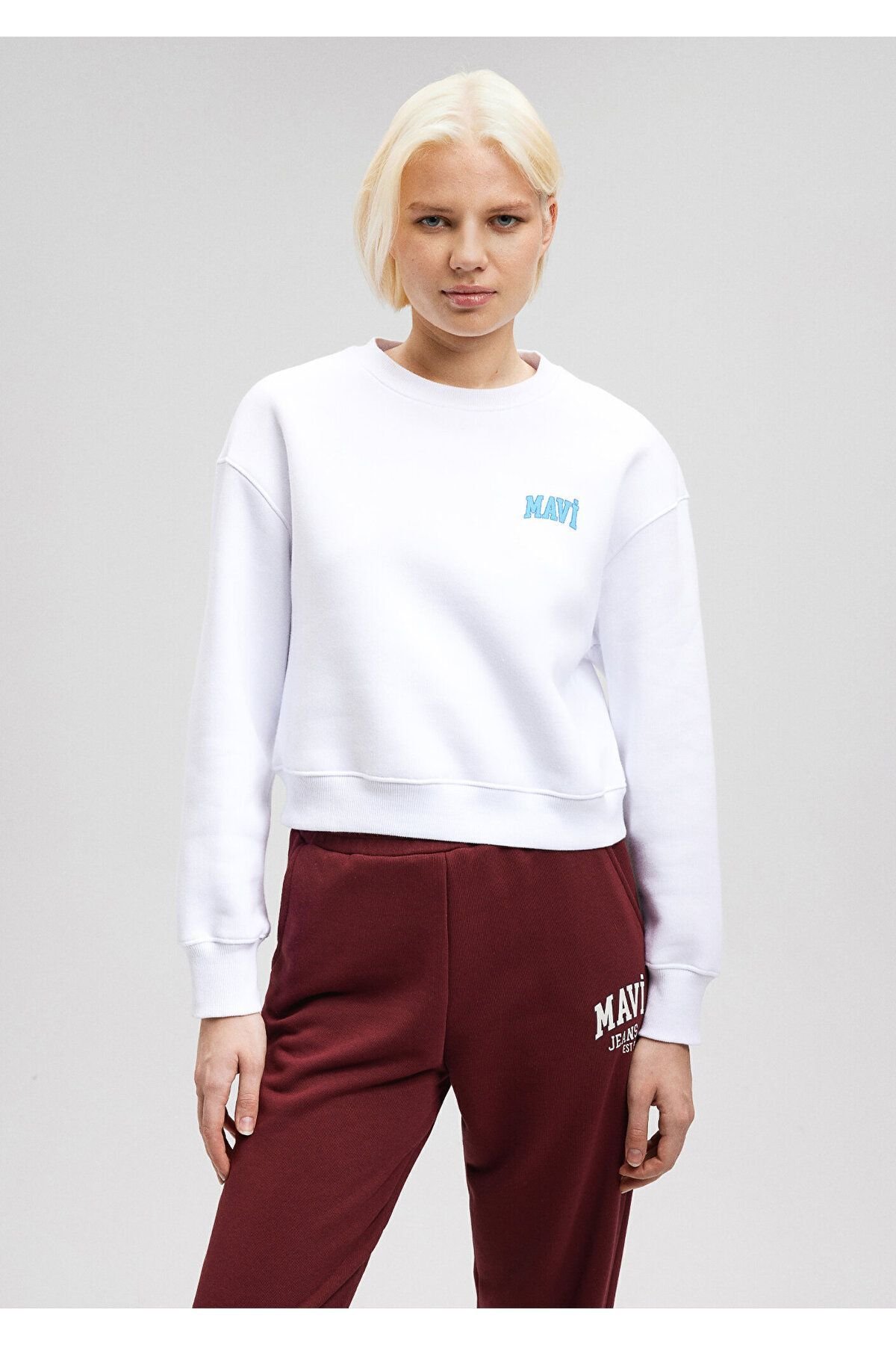 MAVİ KADIN LOGO KISA SWEATSHIRT Beyaz 1611601-620