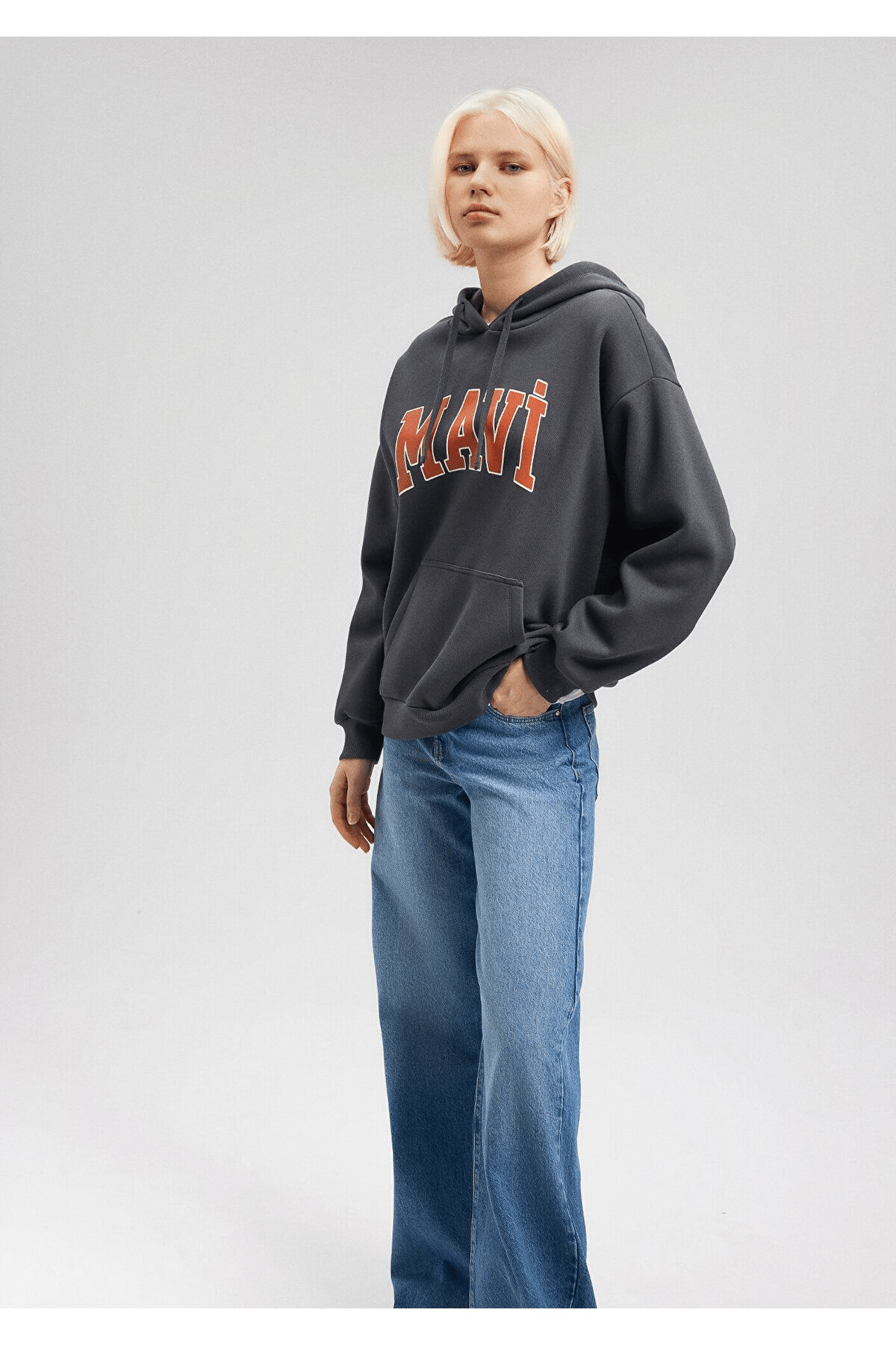 MAVİ KADIN MAVİ LOGO KAPÜŞONLU SWEATSHIRT Antrasit 1600361-80106