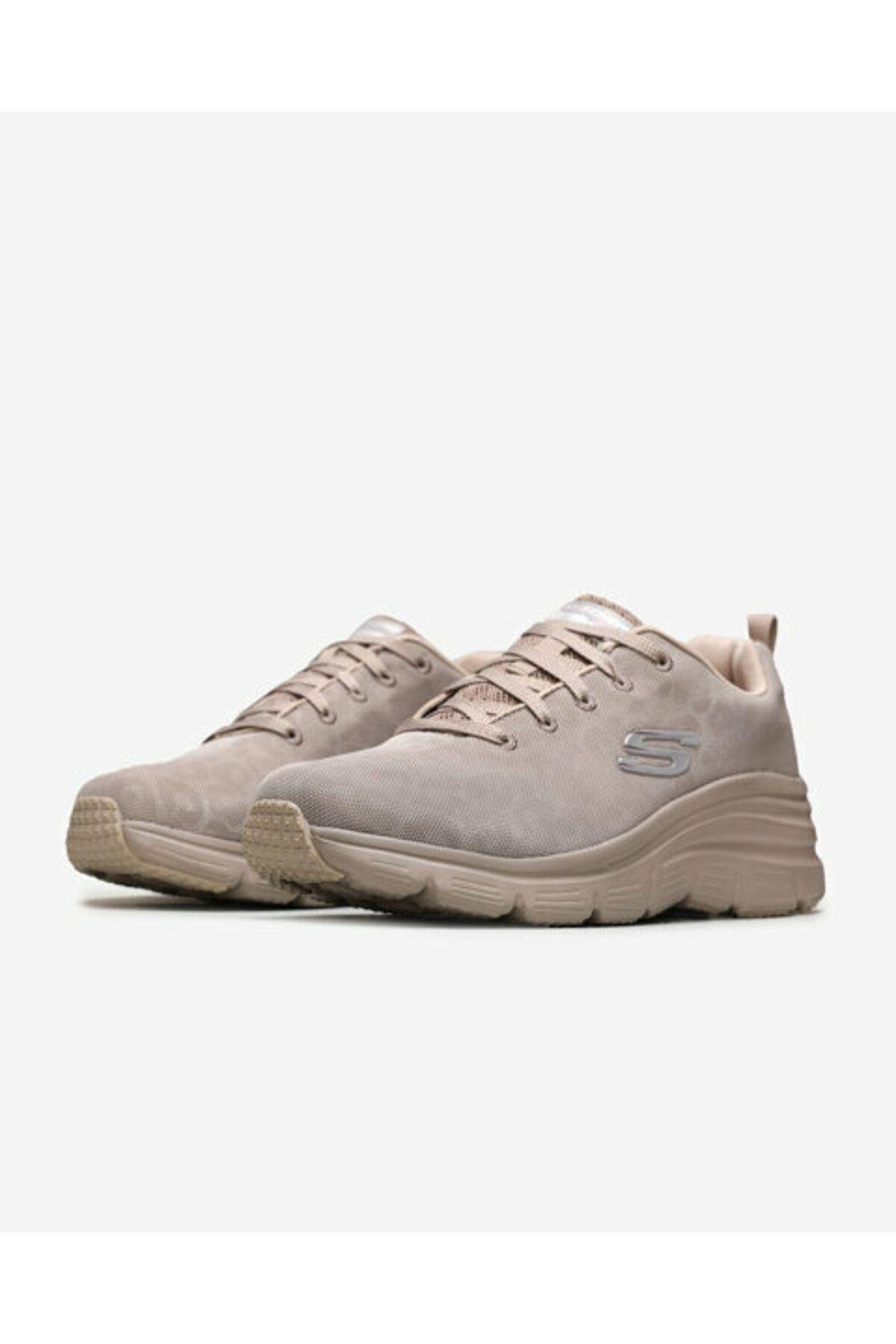 SKECHERS KADIN BEJ FASHİON FİT-WİLD AURA SPOR AYAKKABI 88888179 TPE