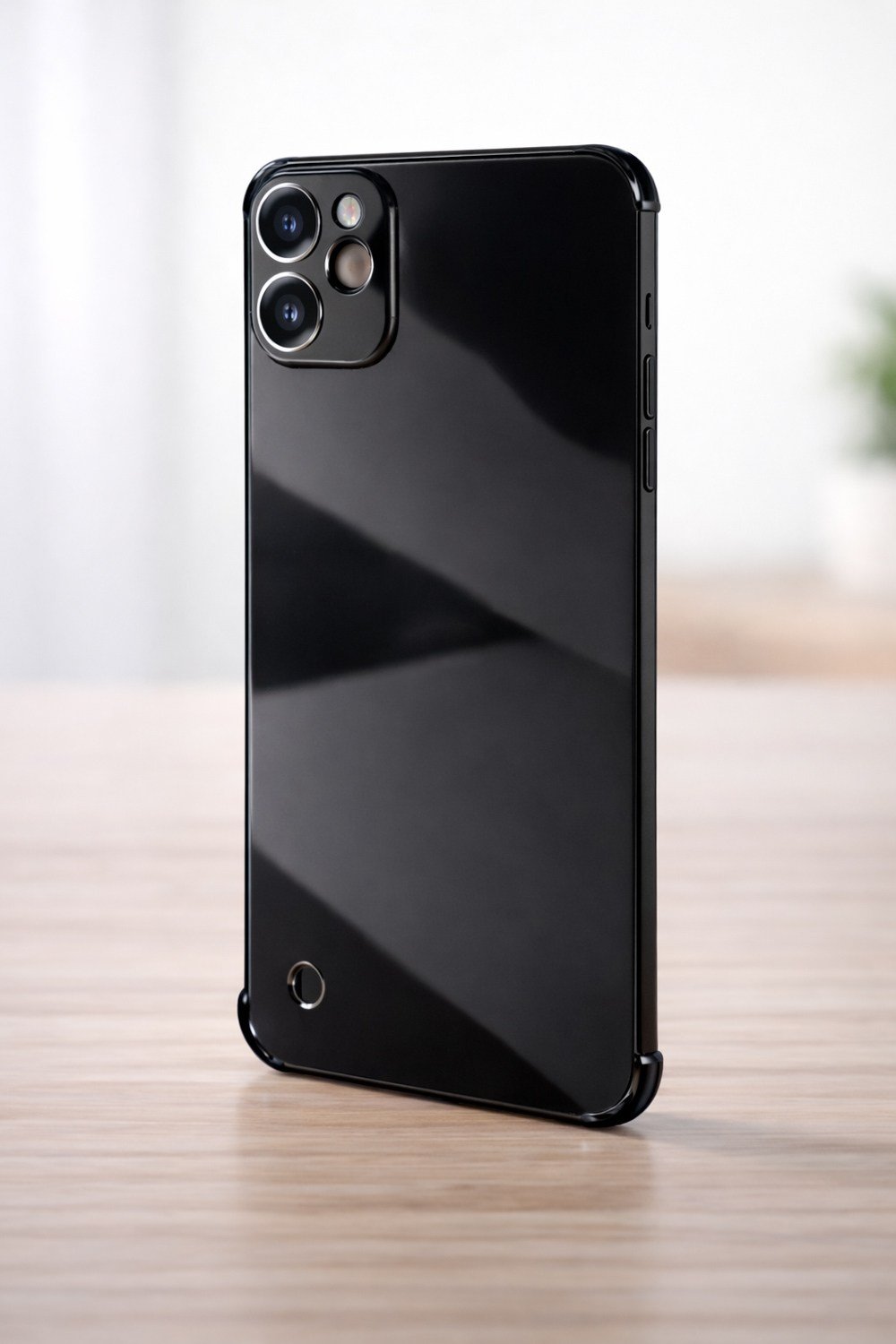iPhone 11 Uyumlu Kamera Korumalı Yanları Açık Sararmaz Sert Mika Şeffaf Kılıf