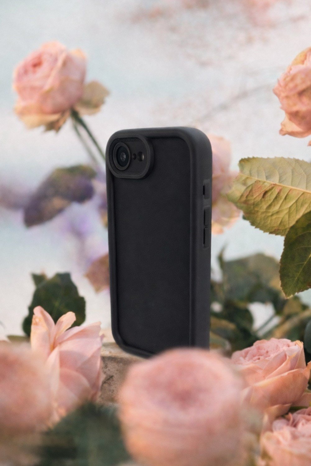 iPhone 16 E Uyumlu Kamera Çıkıntılı Mat Silikon Telefon Kılıfı