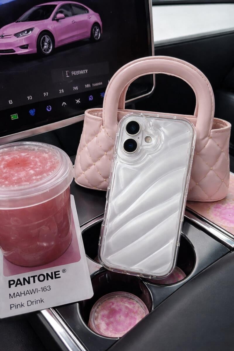 iPhone 16 Plus Uyumlu Telefon Kılıfı Kamera Çıkıntılı Kabartmalı Parlak Desenli Darbe Emici Silikon Kılıf