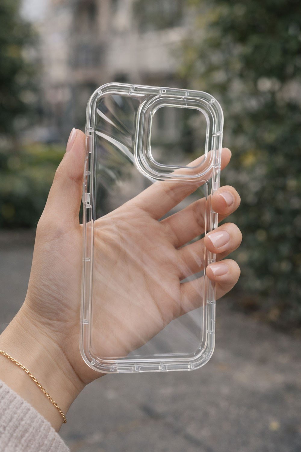 iPhone 16 Pro max Uyumlu Telefon Kılıfı Kamera Çıkıntılı Kabartmalı Parlak Desenli Darbe Emici Silikon Kılıf